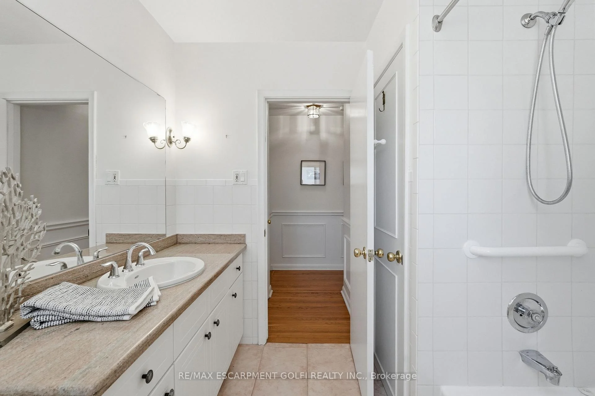 Photo 46 of 7 Braemar Place, Hamilton, Mohawk — HOMEH