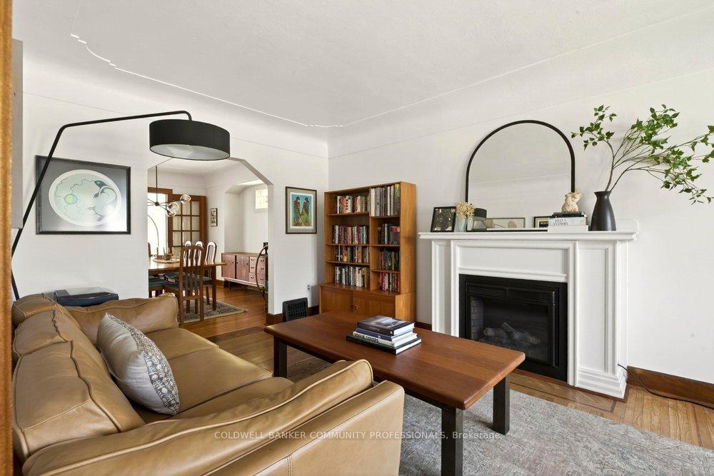 Photo 8 of 66 Edgemont Street S, Hamilton, Delta — HOMEH