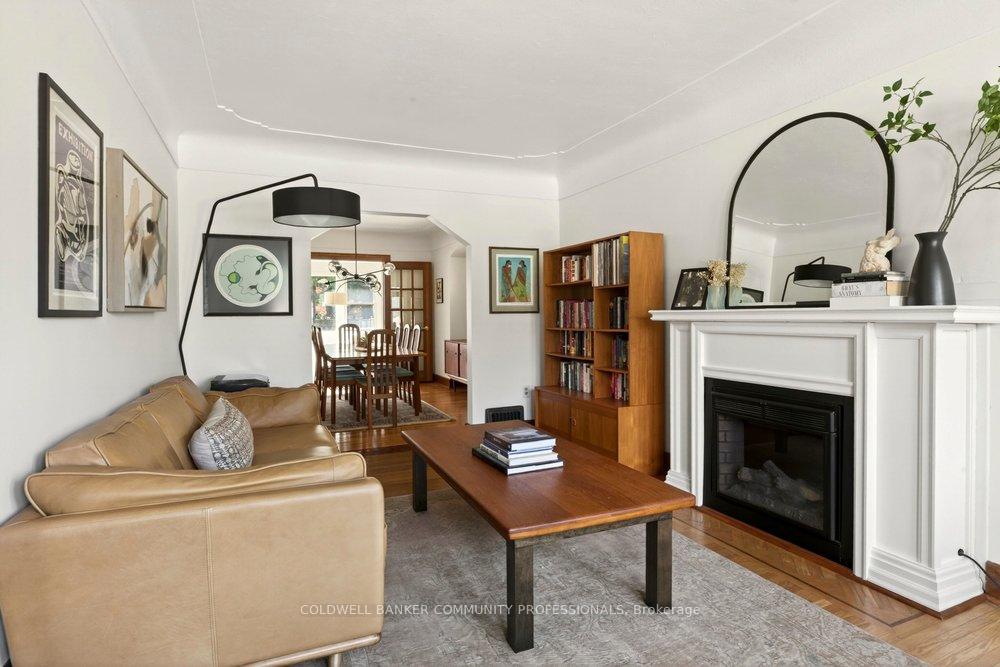 Photo 10 of 66 Edgemont Street S, Hamilton, Delta — HOMEH