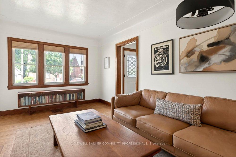 Photo 12 of 66 Edgemont Street S, Hamilton, Delta — HOMEH