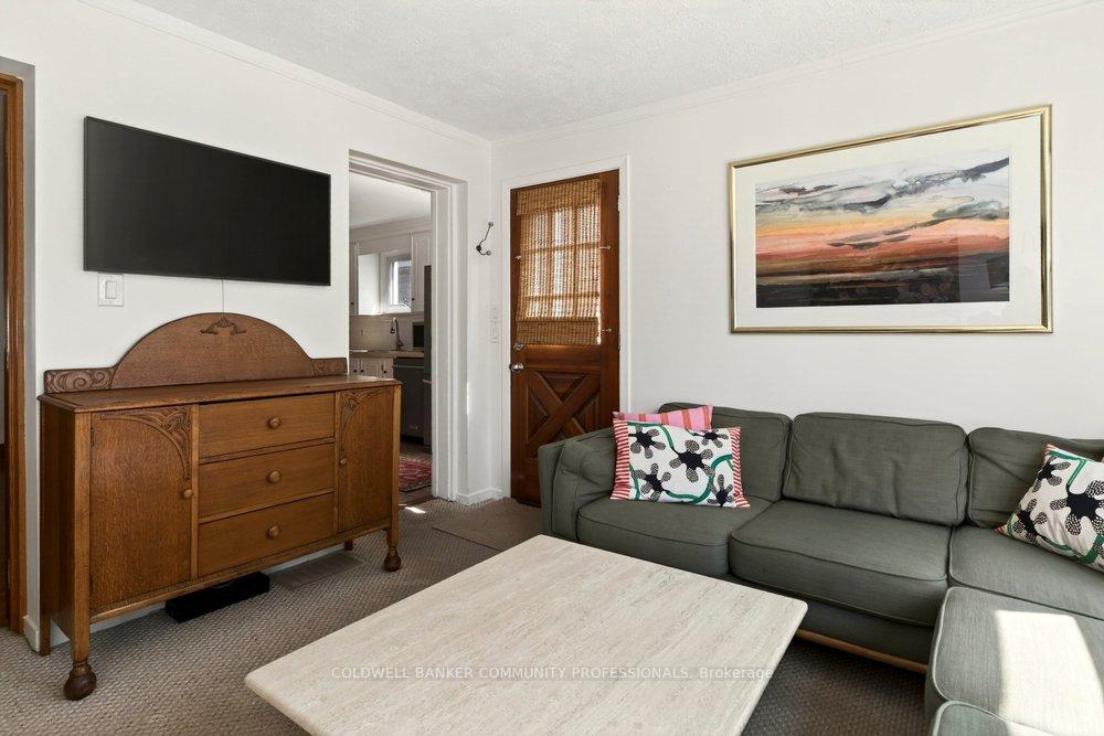 Photo 23 of 66 Edgemont Street S, Hamilton, Delta — HOMEH