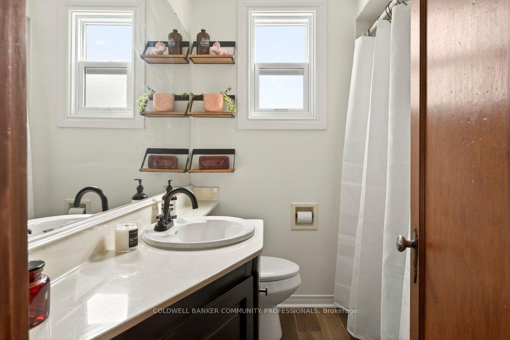 Photo 37 of 66 Edgemont Street S, Hamilton, Delta — HOMEH
