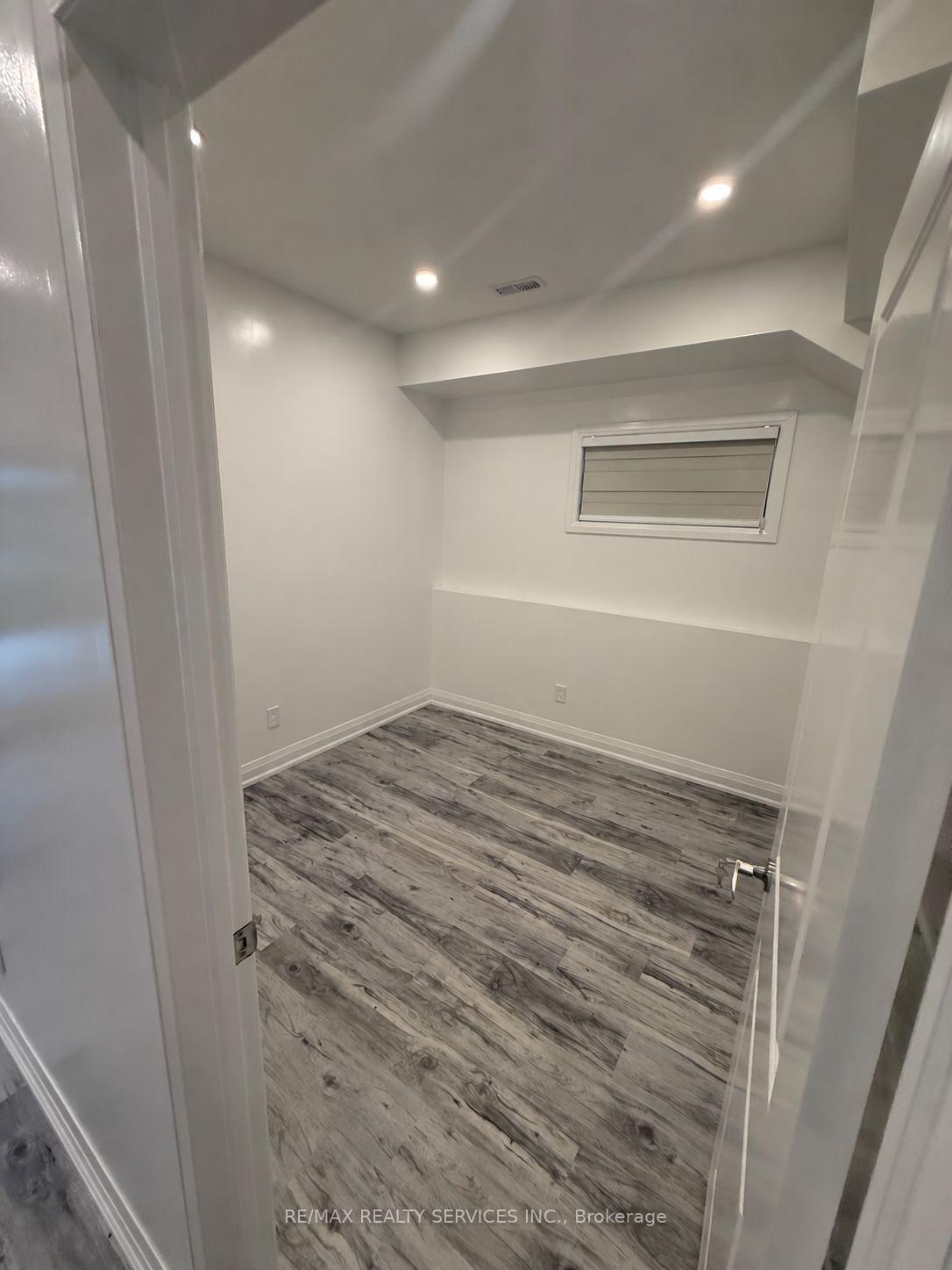 Photo 7 of 116 Brushwood Drive, Brampton, Bram West — HOMEH