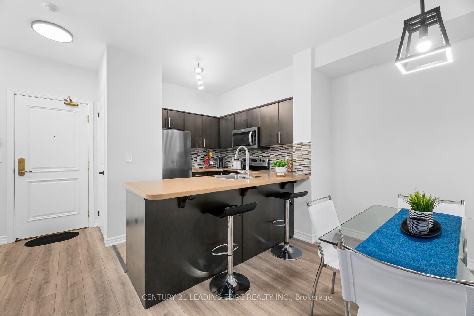 Photo 9 of Unit 911, 9225 Jane Street, Vaughan, Maple — HOMEH