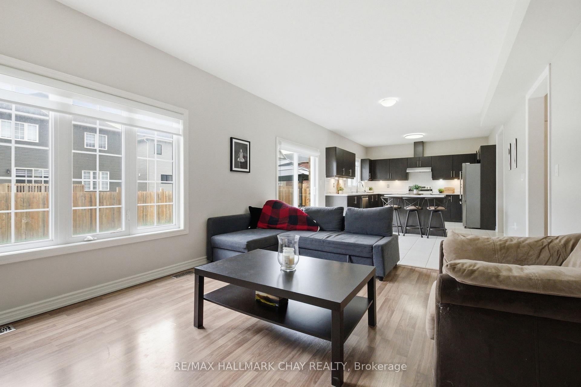 Photo 8 of 215 Breton Street, Clearview, Stayner — HOMEH