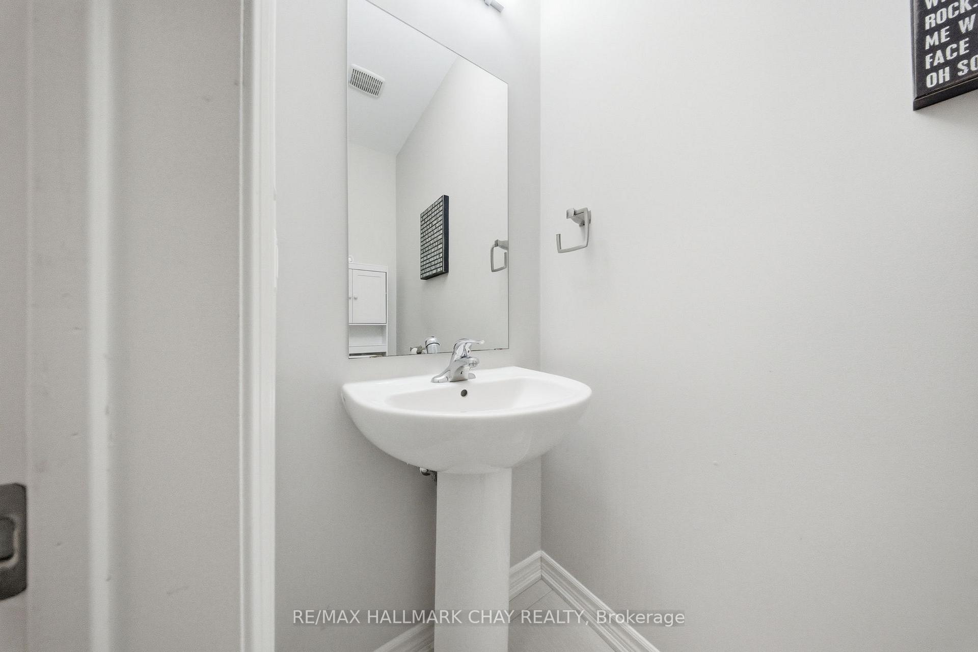 Photo 14 of 215 Breton Street, Clearview, Stayner — HOMEH