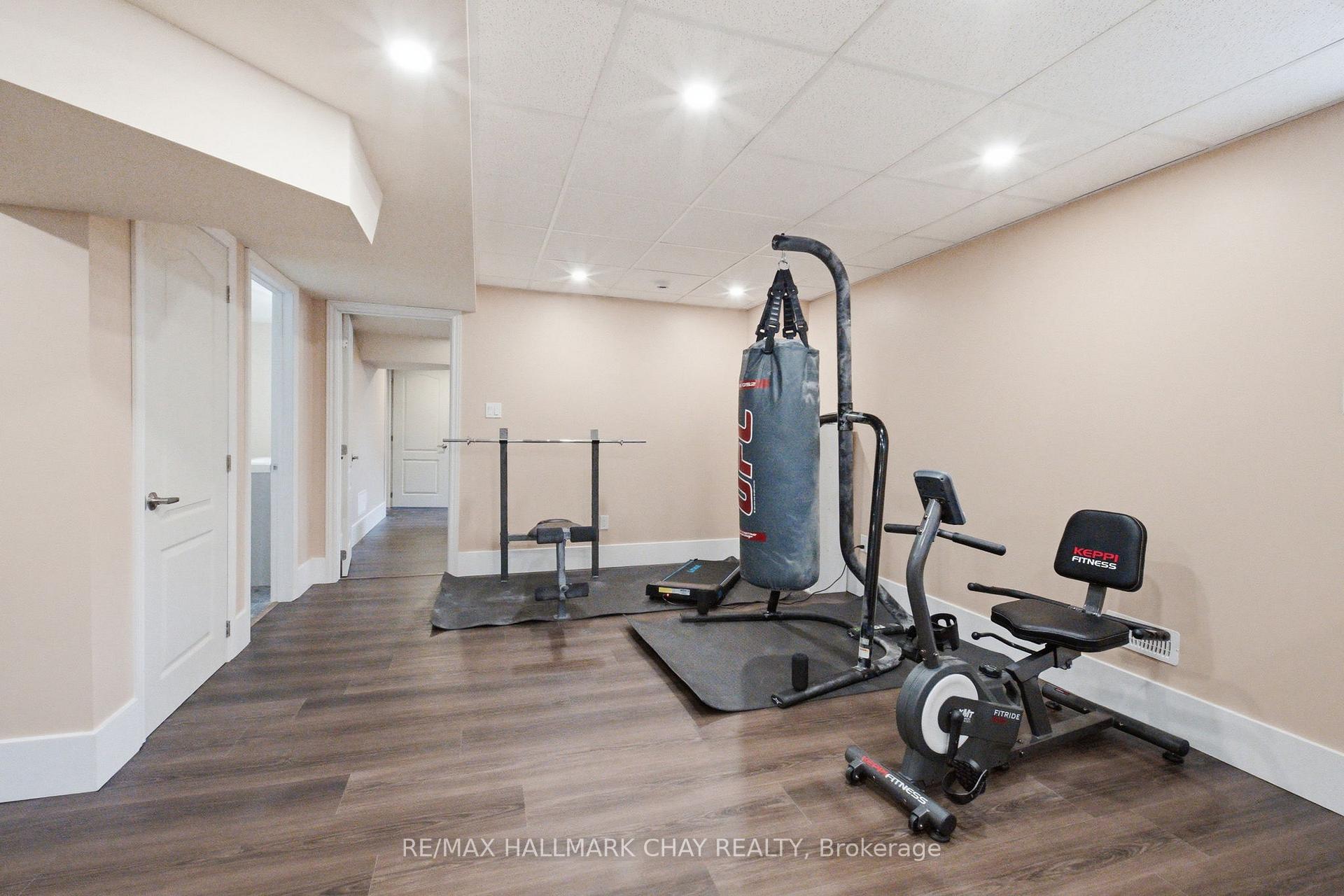 Photo 35 of 215 Breton Street, Clearview, Stayner — HOMEH