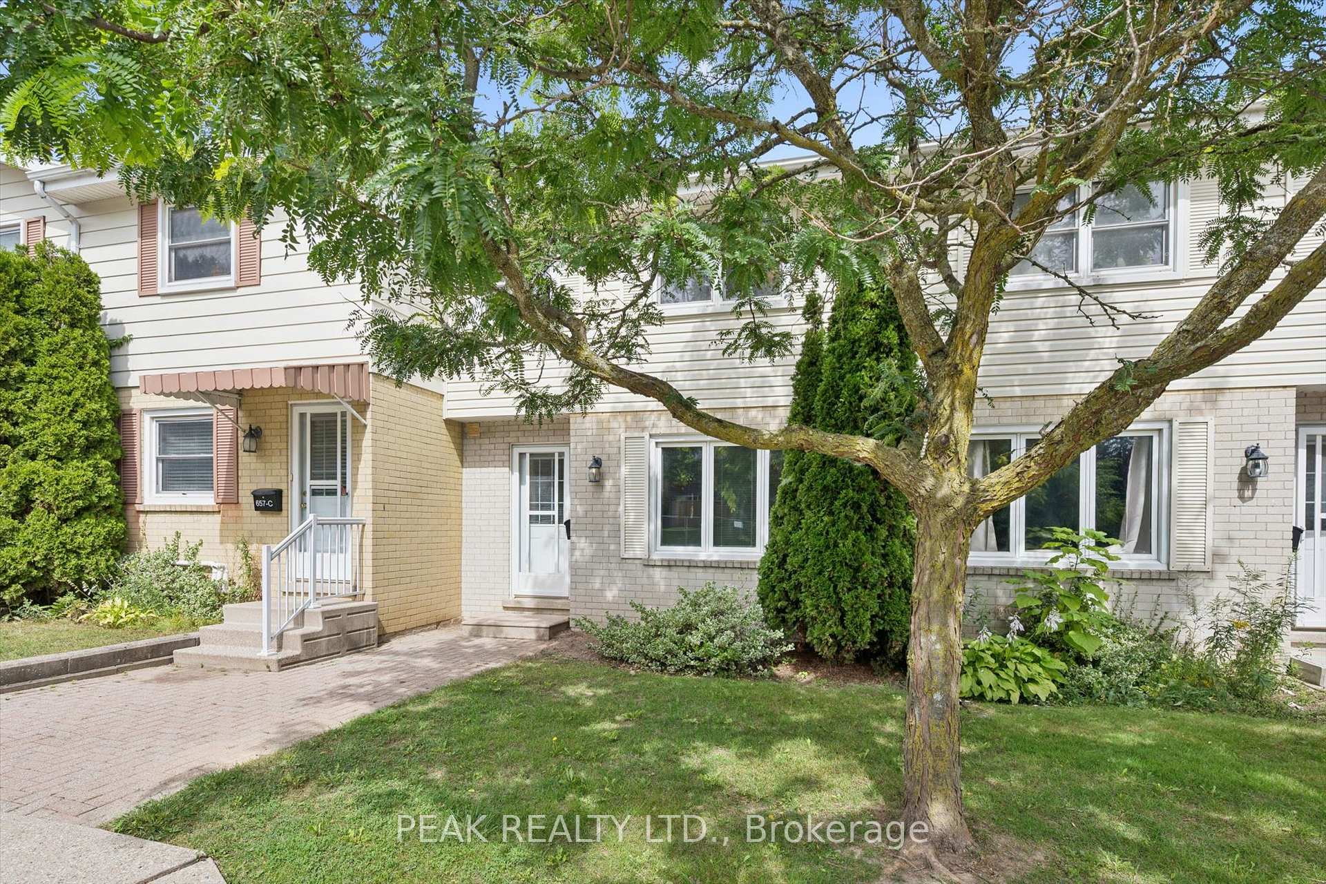 Photo 4 of 657B Albert Street, Waterloo, Lakeshore Village — HOMEH