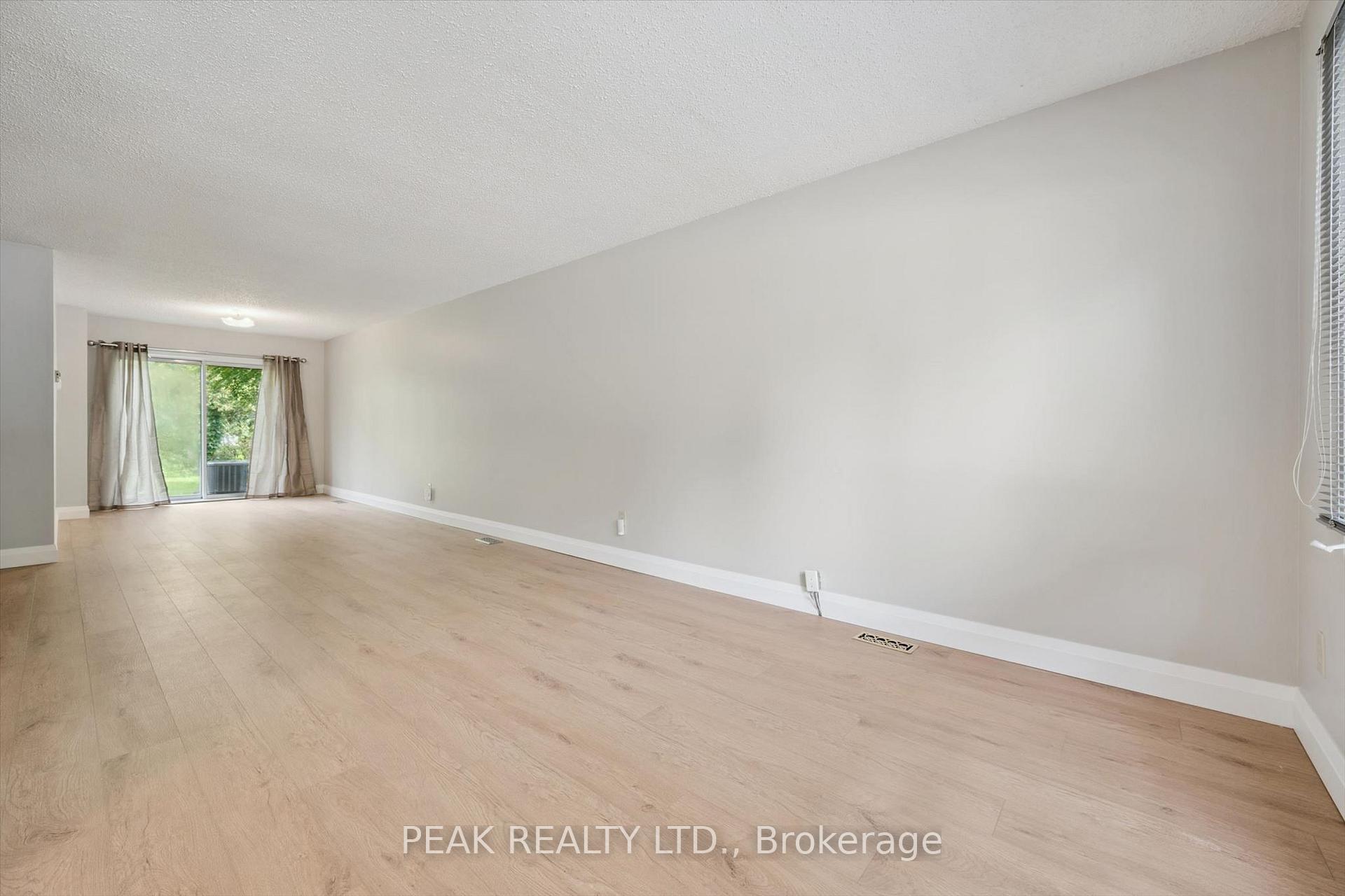 Photo 9 of 657B Albert Street, Waterloo, Lakeshore Village — HOMEH