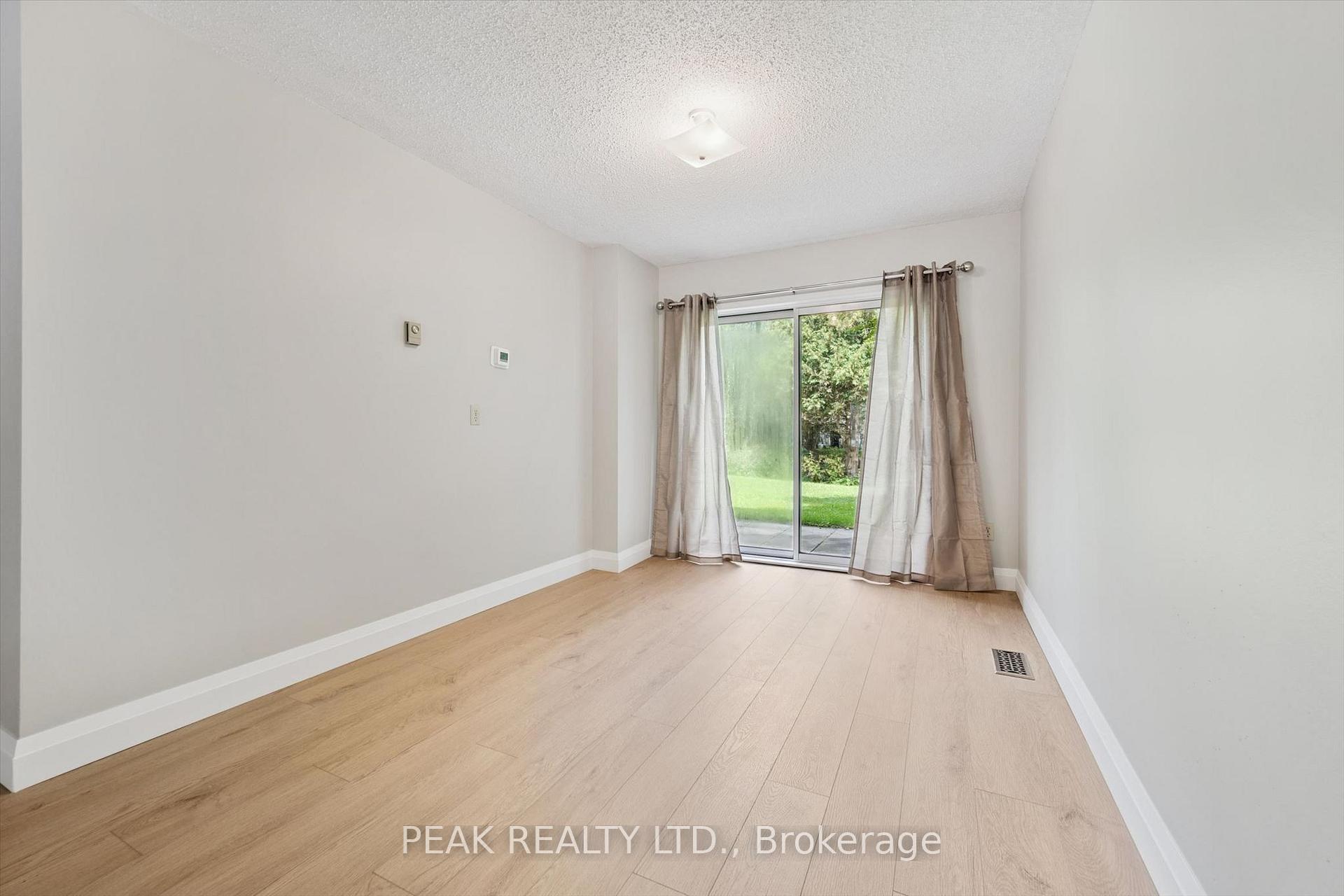 Photo 16 of 657B Albert Street, Waterloo, Lakeshore Village — HOMEH