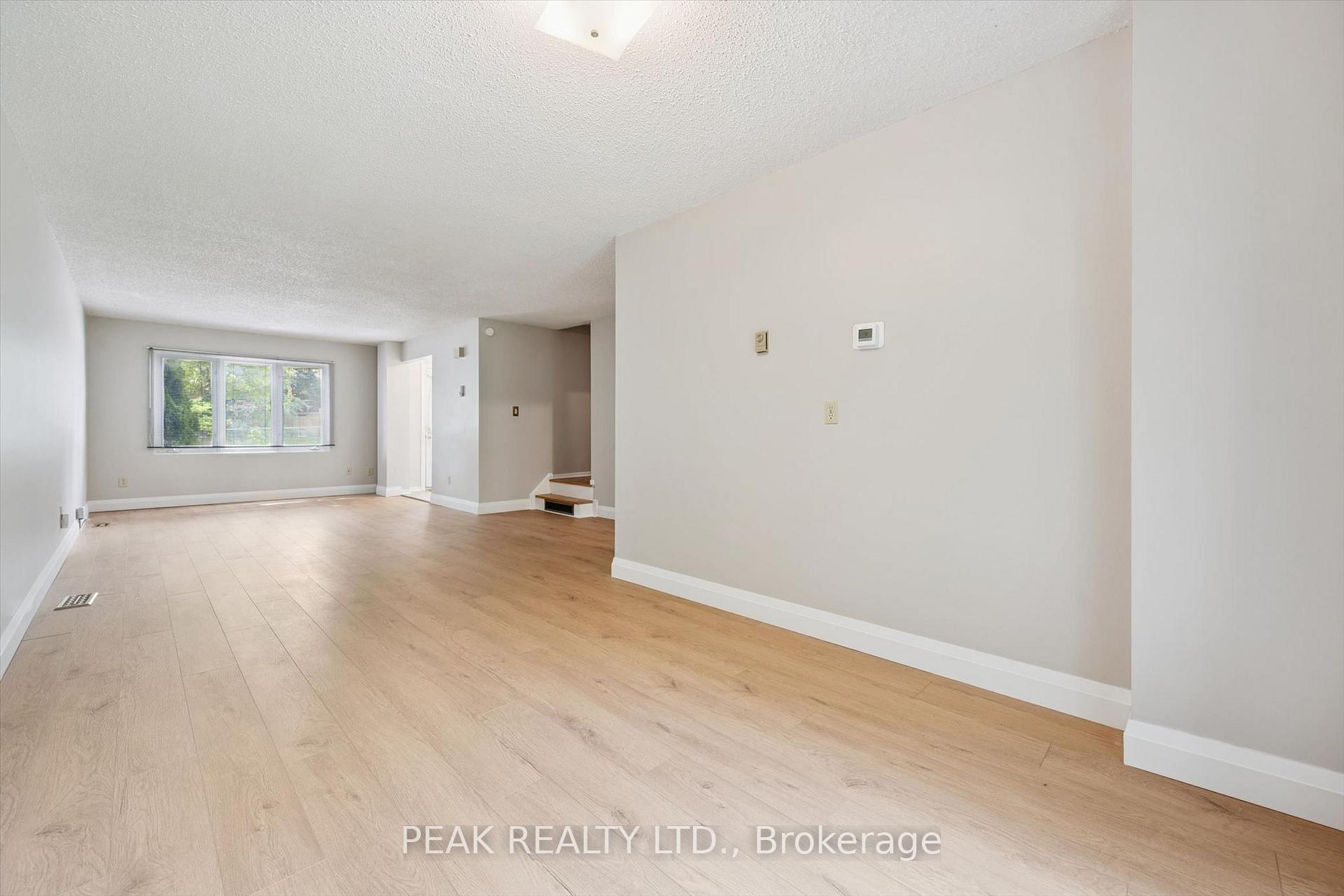 Photo 17 of 657B Albert Street, Waterloo, Lakeshore Village — HOMEH