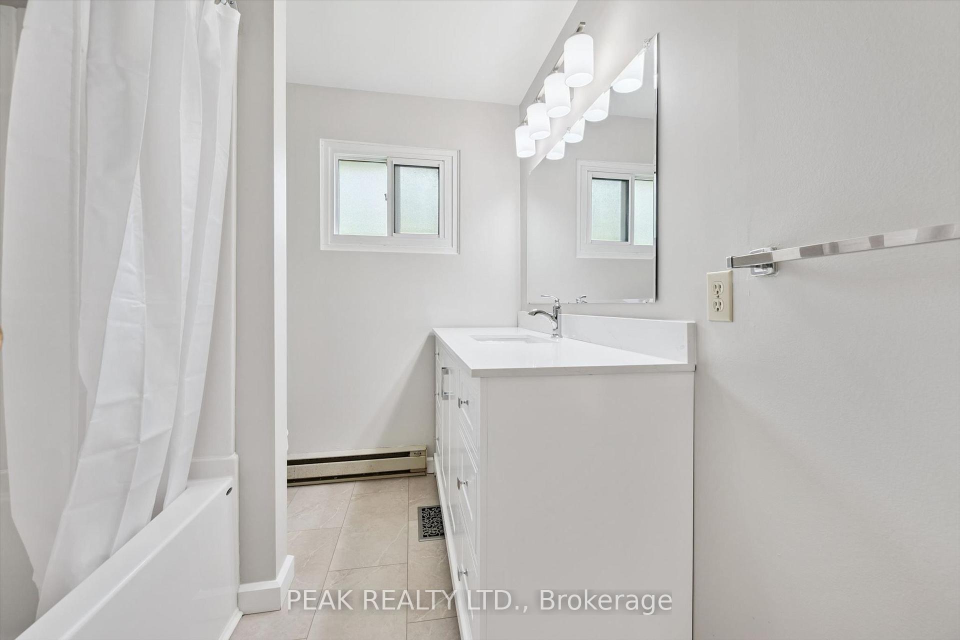 Photo 29 of 657B Albert Street, Waterloo, Lakeshore Village — HOMEH