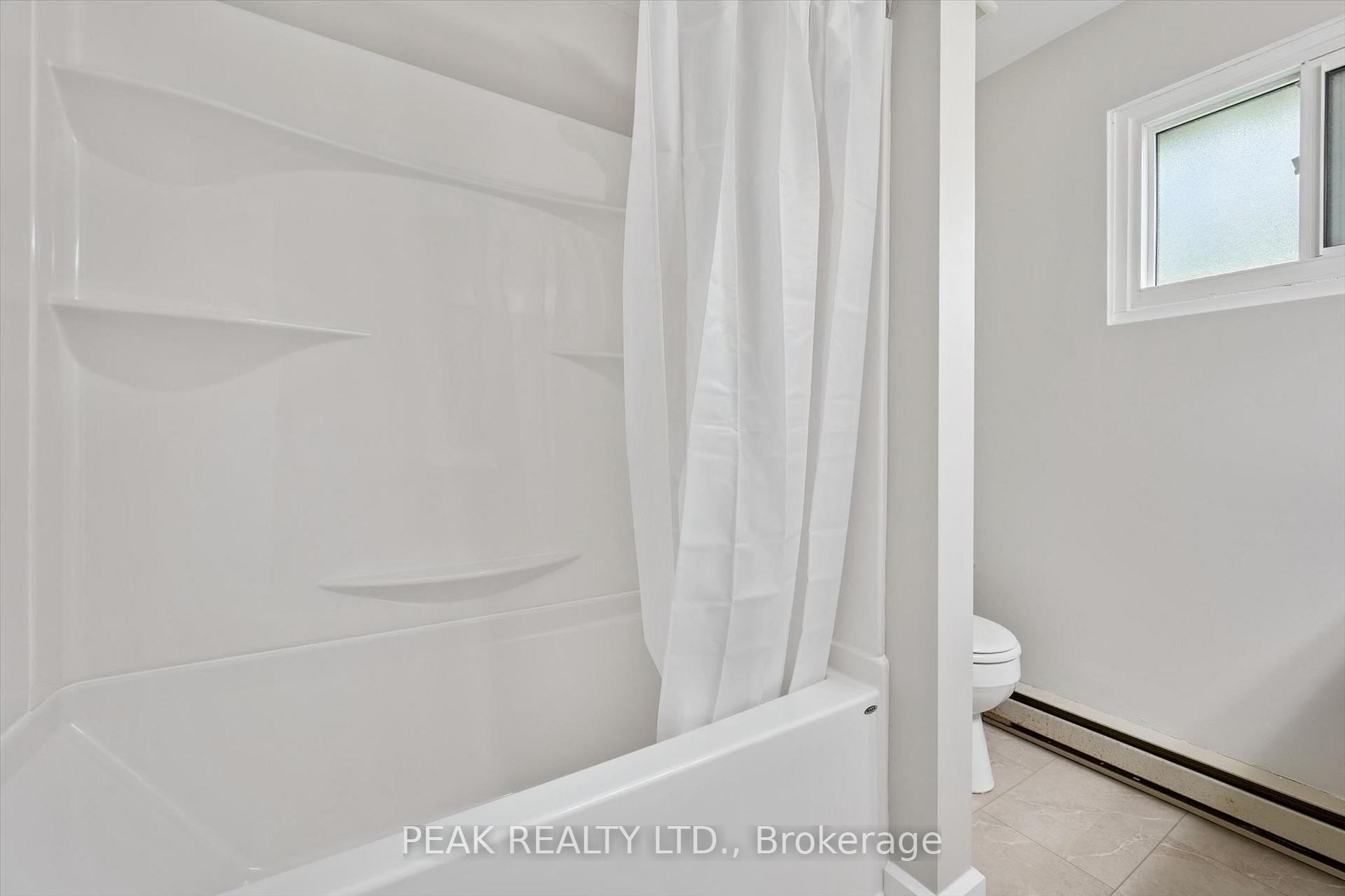Photo 30 of 657B Albert Street, Waterloo, Lakeshore Village — HOMEH