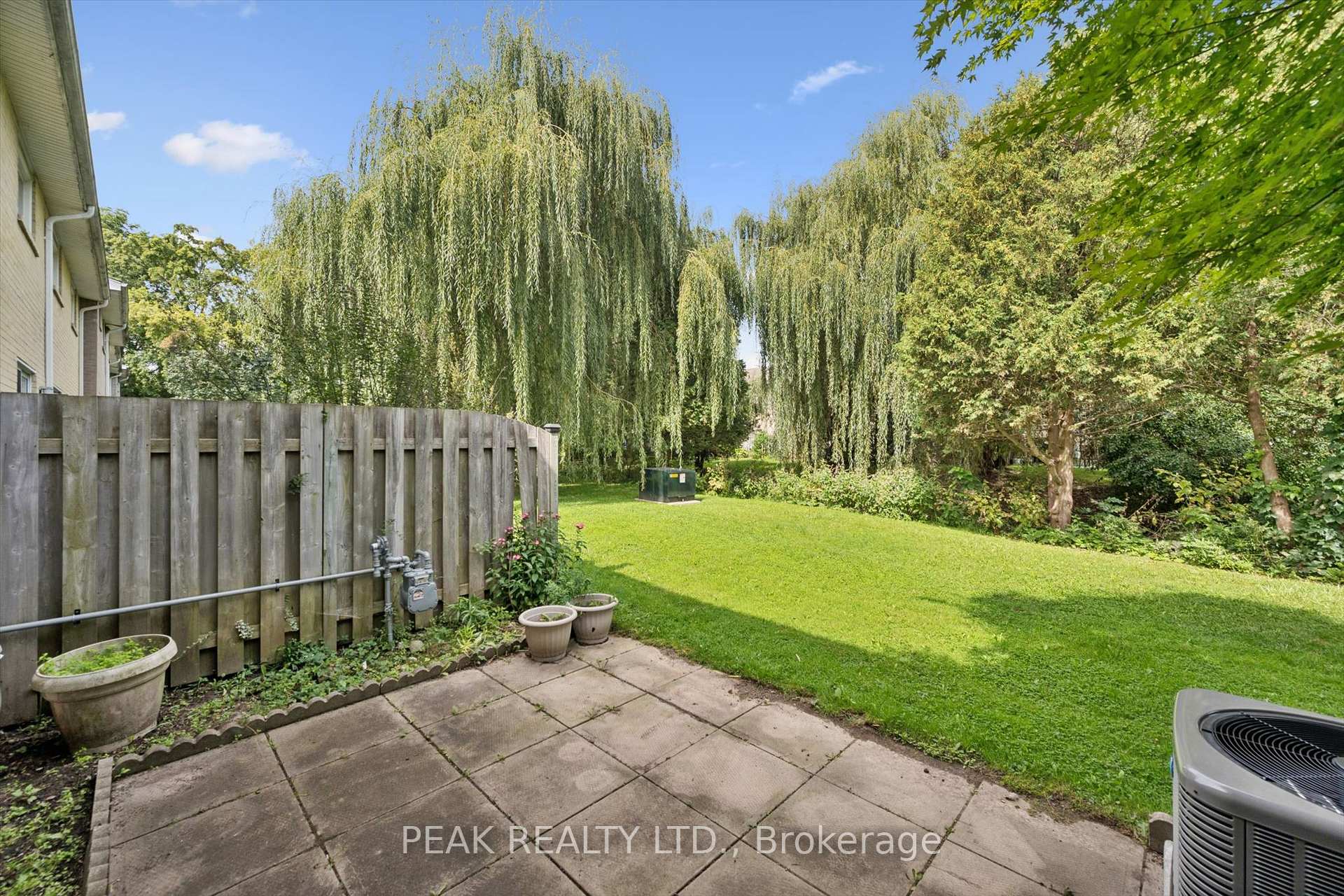 Photo 41 of 657B Albert Street, Waterloo, Lakeshore Village — HOMEH