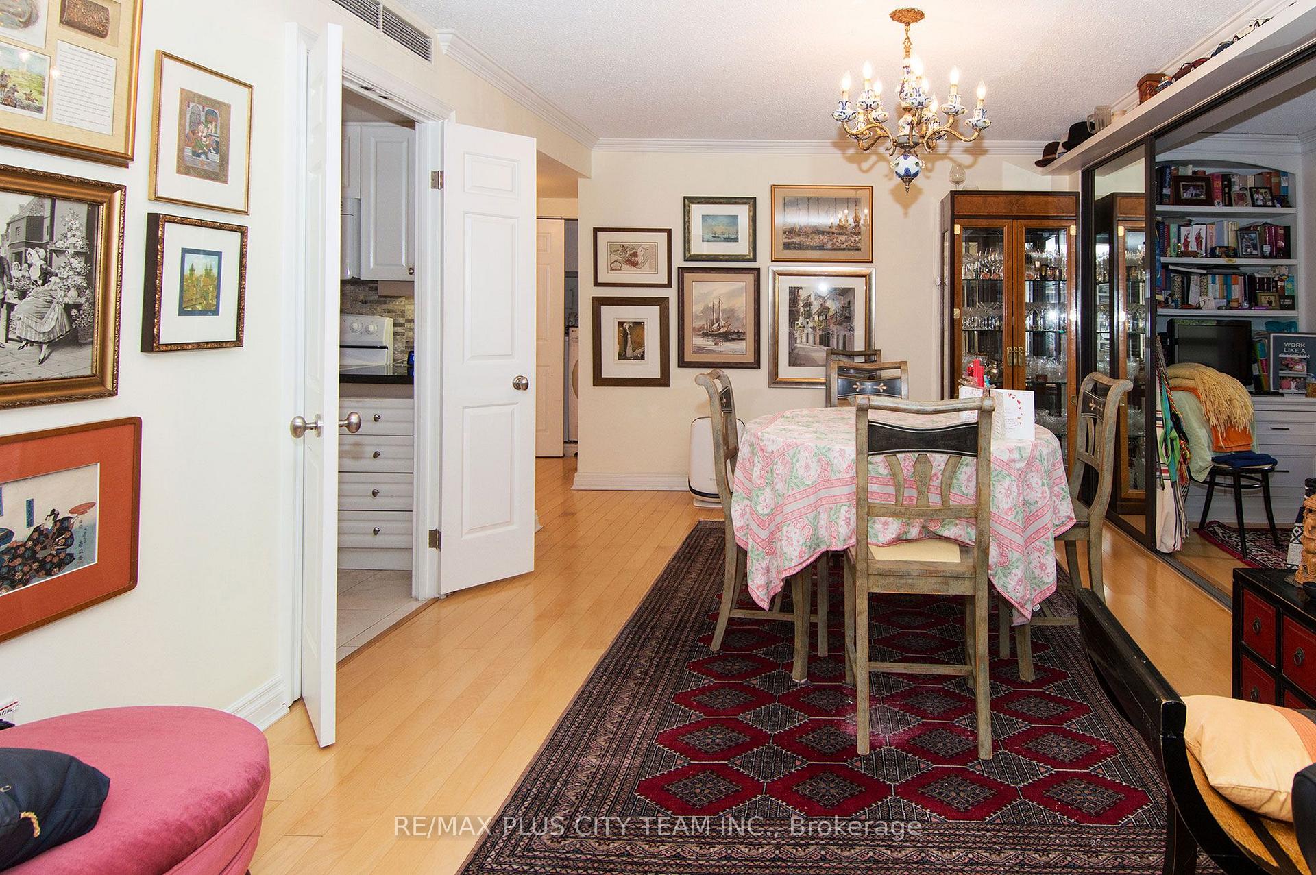 Photo 7 of Unit 407, 164 Cumberland Street, Toronto, The Annex — HOMEH