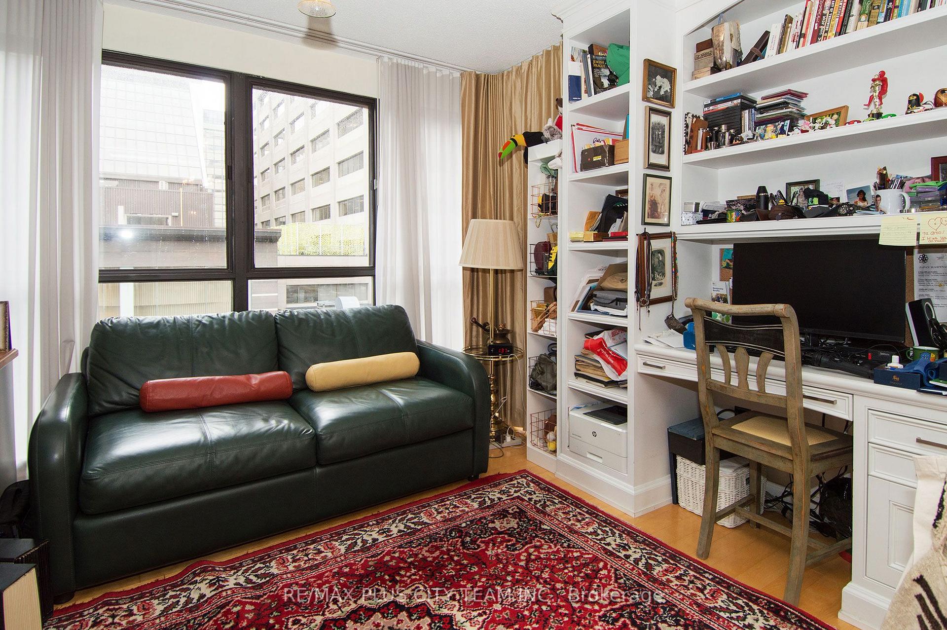 Photo 18 of Unit 407, 164 Cumberland Street, Toronto, The Annex — HOMEH