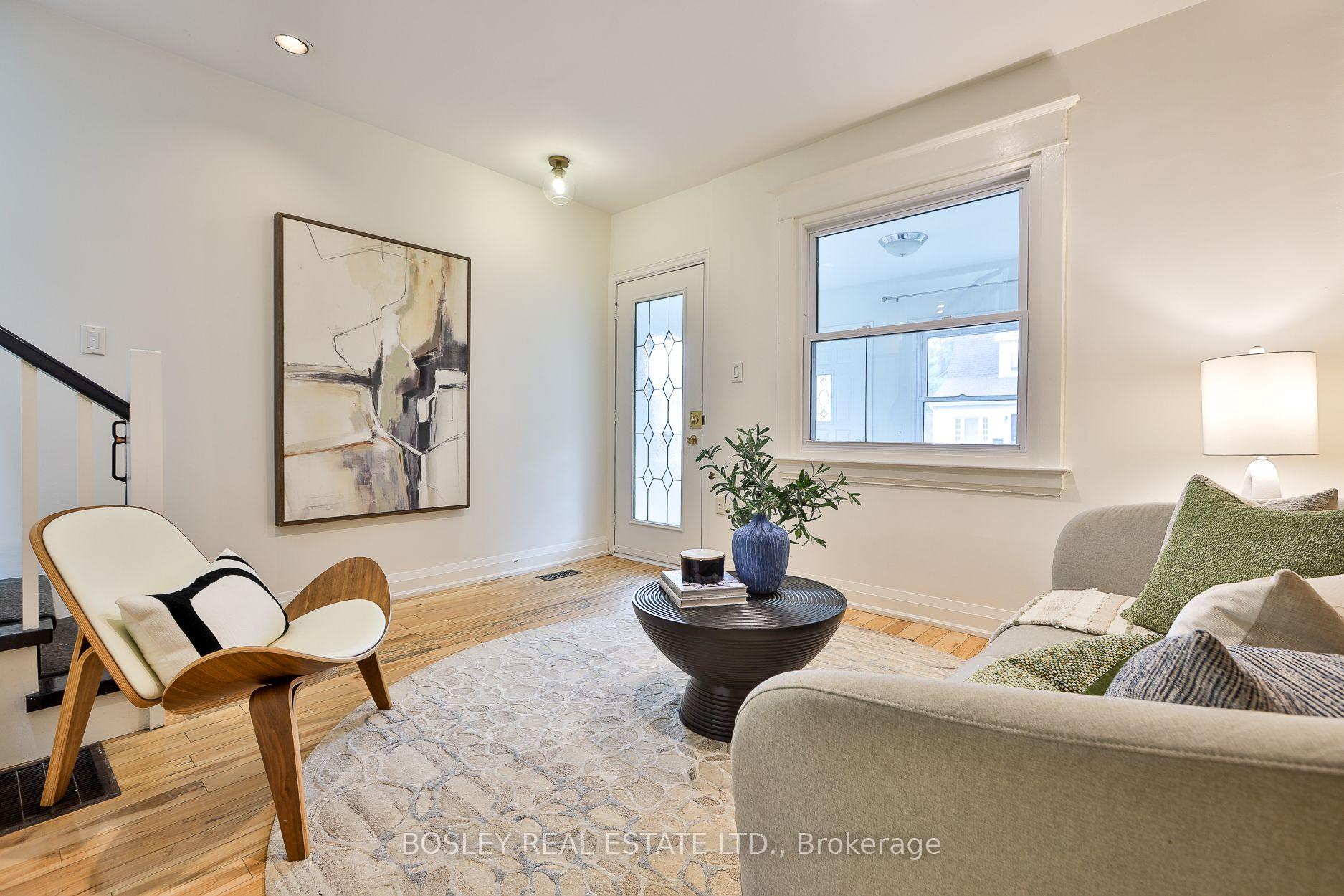 Photo 5 of 32 Mountalan Avenue, Toronto, Greenwood-Coxwell — HOMEH