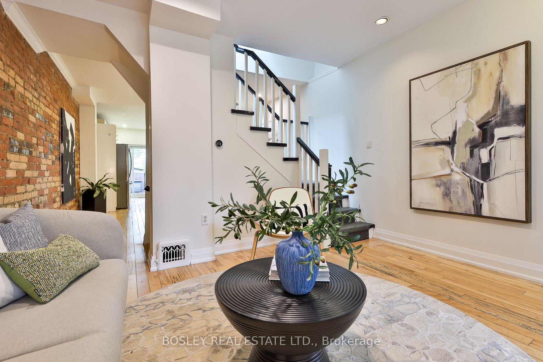 Photo 7 of 32 Mountalan Avenue, Toronto, Greenwood-Coxwell — HOMEH