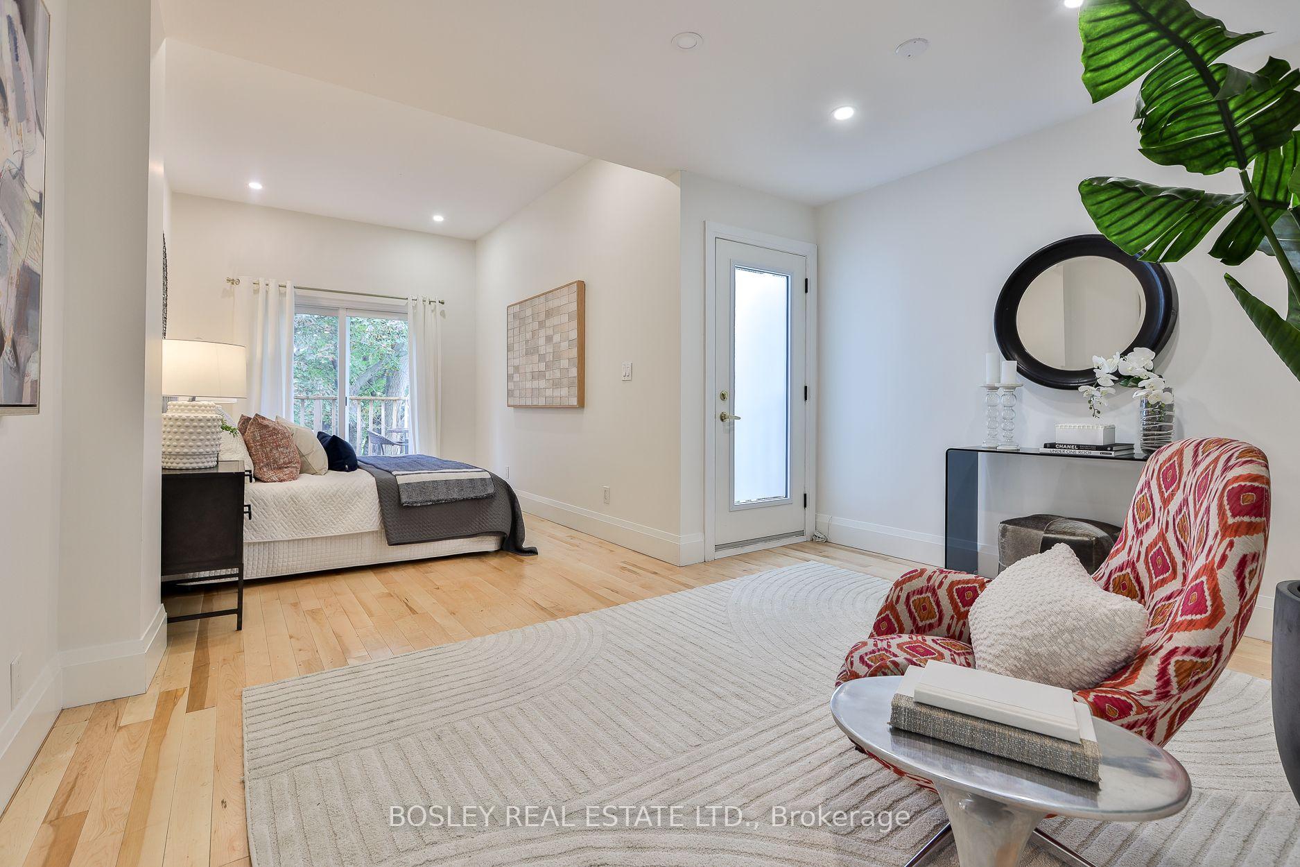 Photo 19 of 32 Mountalan Avenue, Toronto, Greenwood-Coxwell — HOMEH