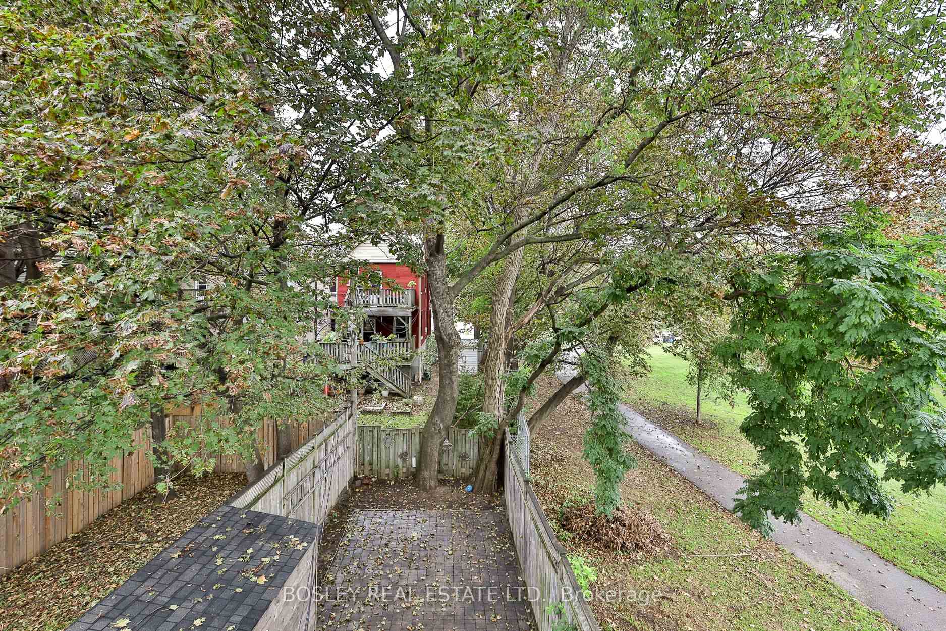 Photo 29 of 32 Mountalan Avenue, Toronto, Greenwood-Coxwell — HOMEH