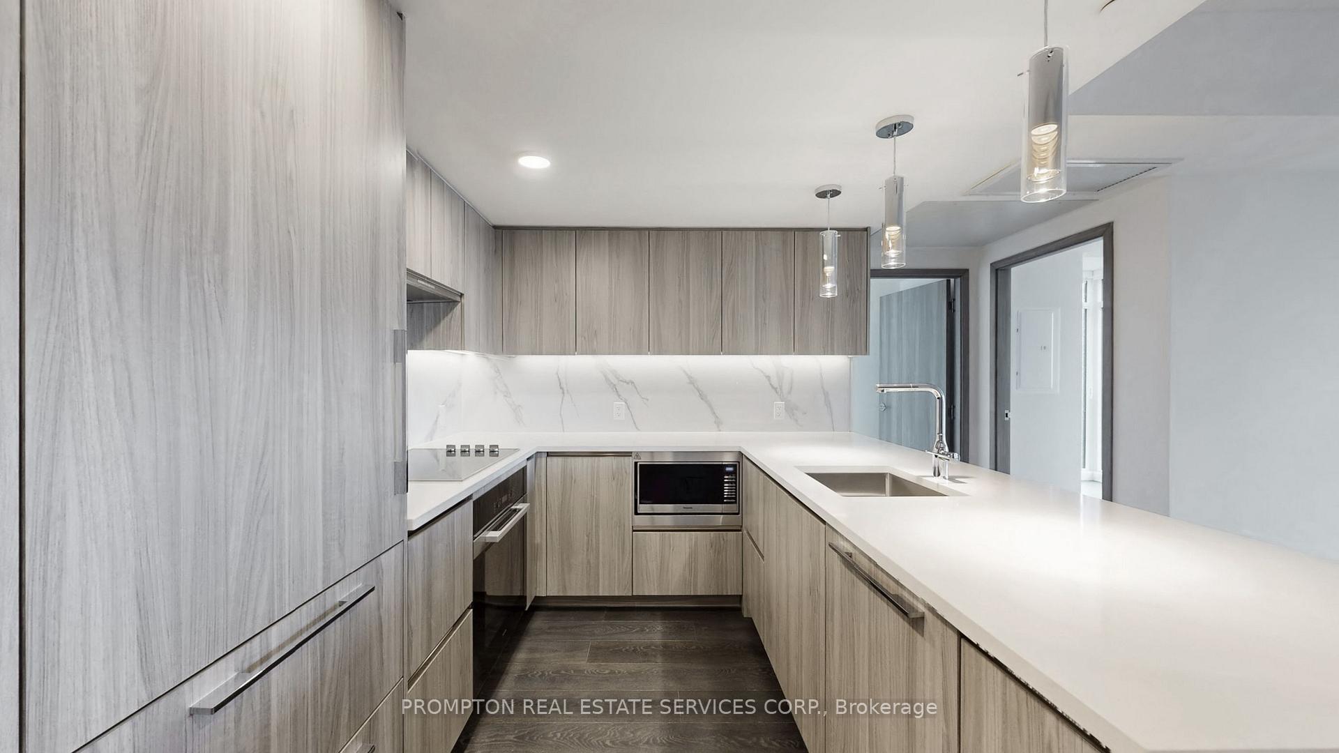 Photo 5 of Unit 7007, 3 Concord Cityplace Way, Toronto, Waterfront Communities — HOMEH