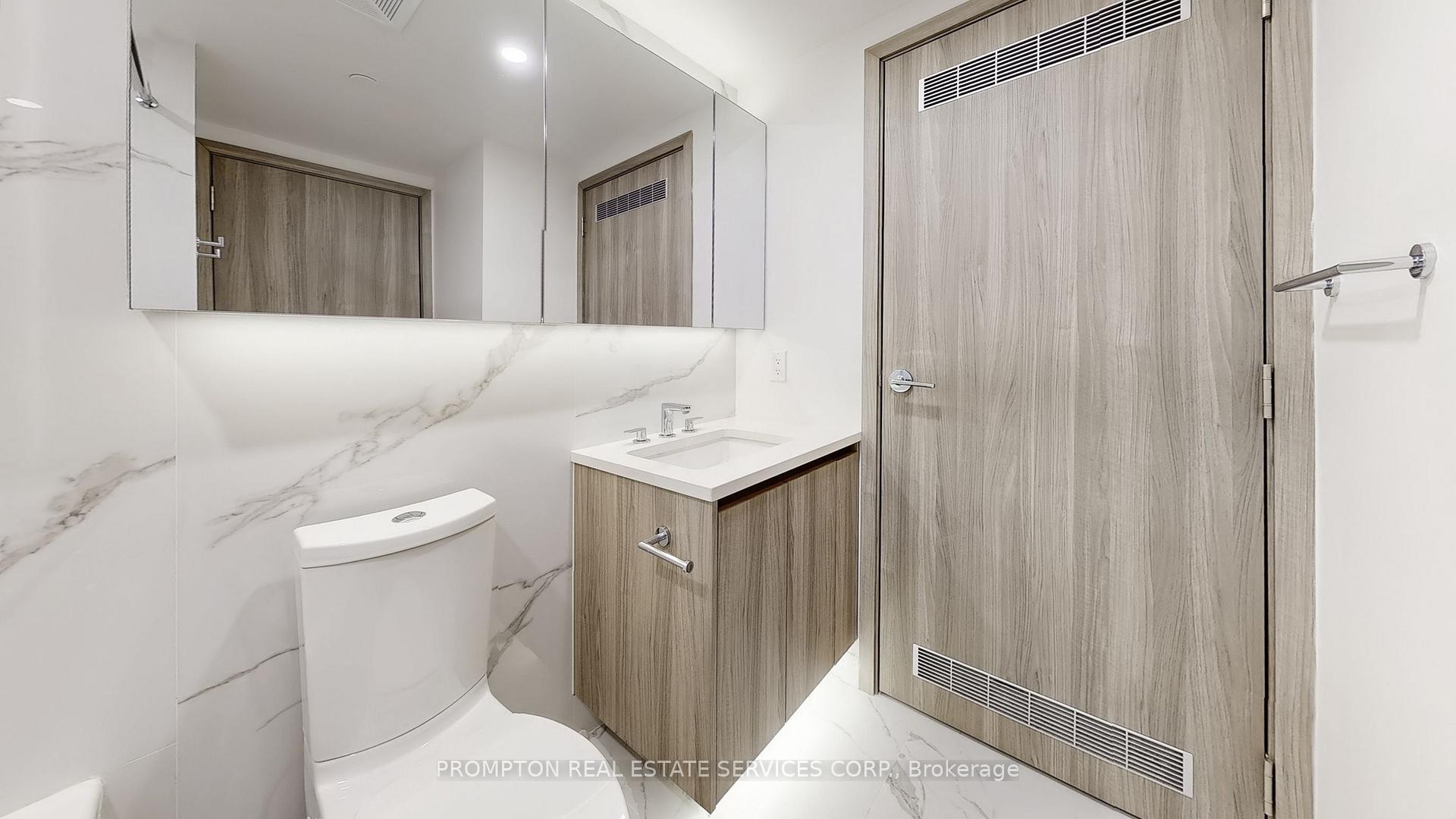 Photo 9 of Unit 7007, 3 Concord Cityplace Way, Toronto, Waterfront Communities — HOMEH