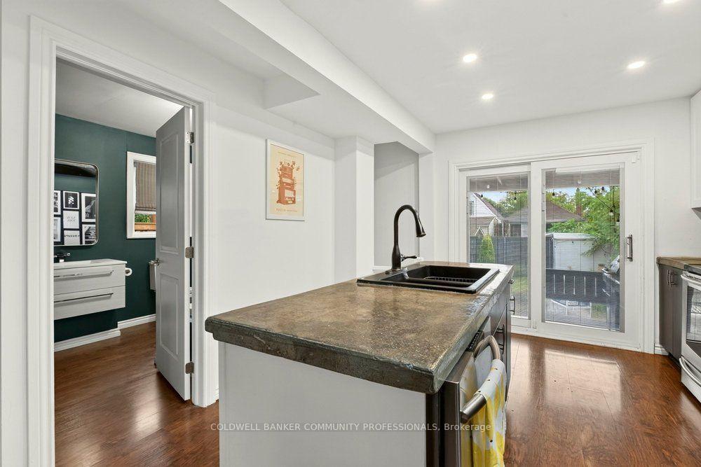 Photo 12 of 136 Weir Street N, Hamilton, Homeside — HOMEH