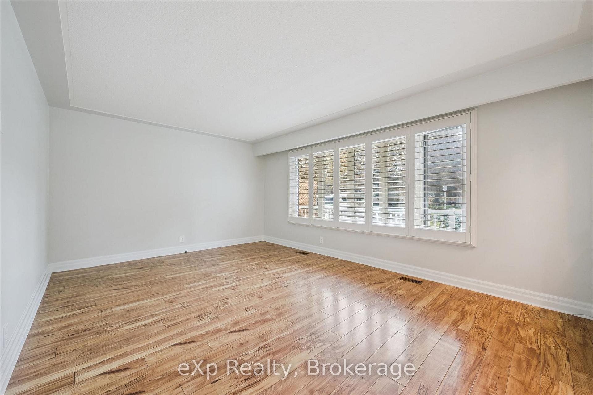 Photo 7 of 130 Speedvale Avenue W, Guelph, Exhibition Park — HOMEH