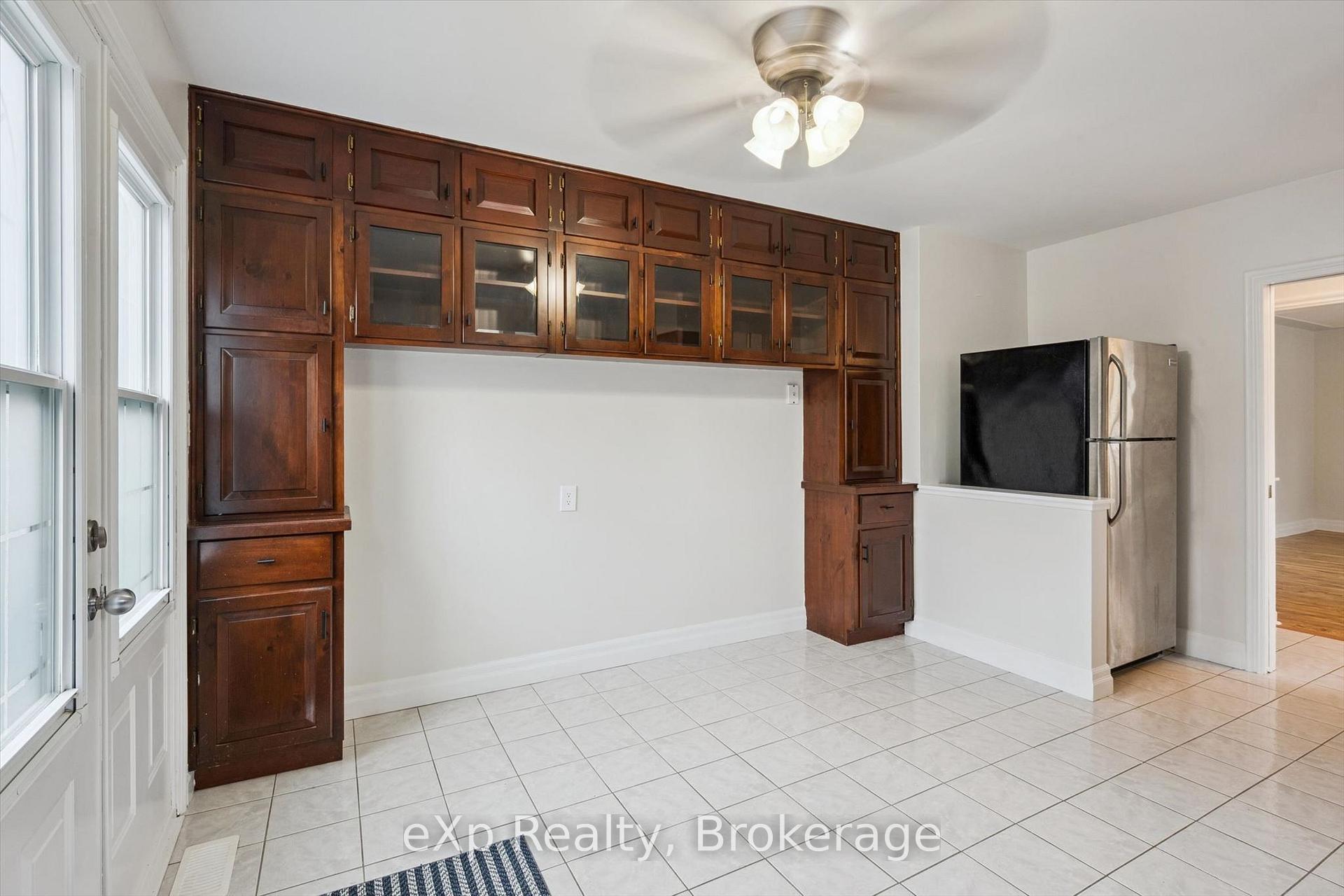 Photo 15 of 130 Speedvale Avenue W, Guelph, Exhibition Park — HOMEH