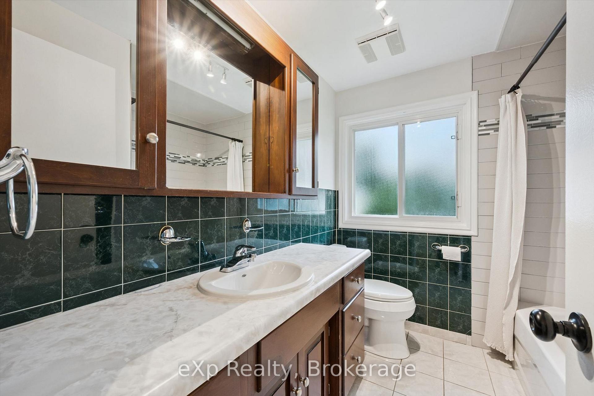 Photo 23 of 130 Speedvale Avenue W, Guelph, Exhibition Park — HOMEH