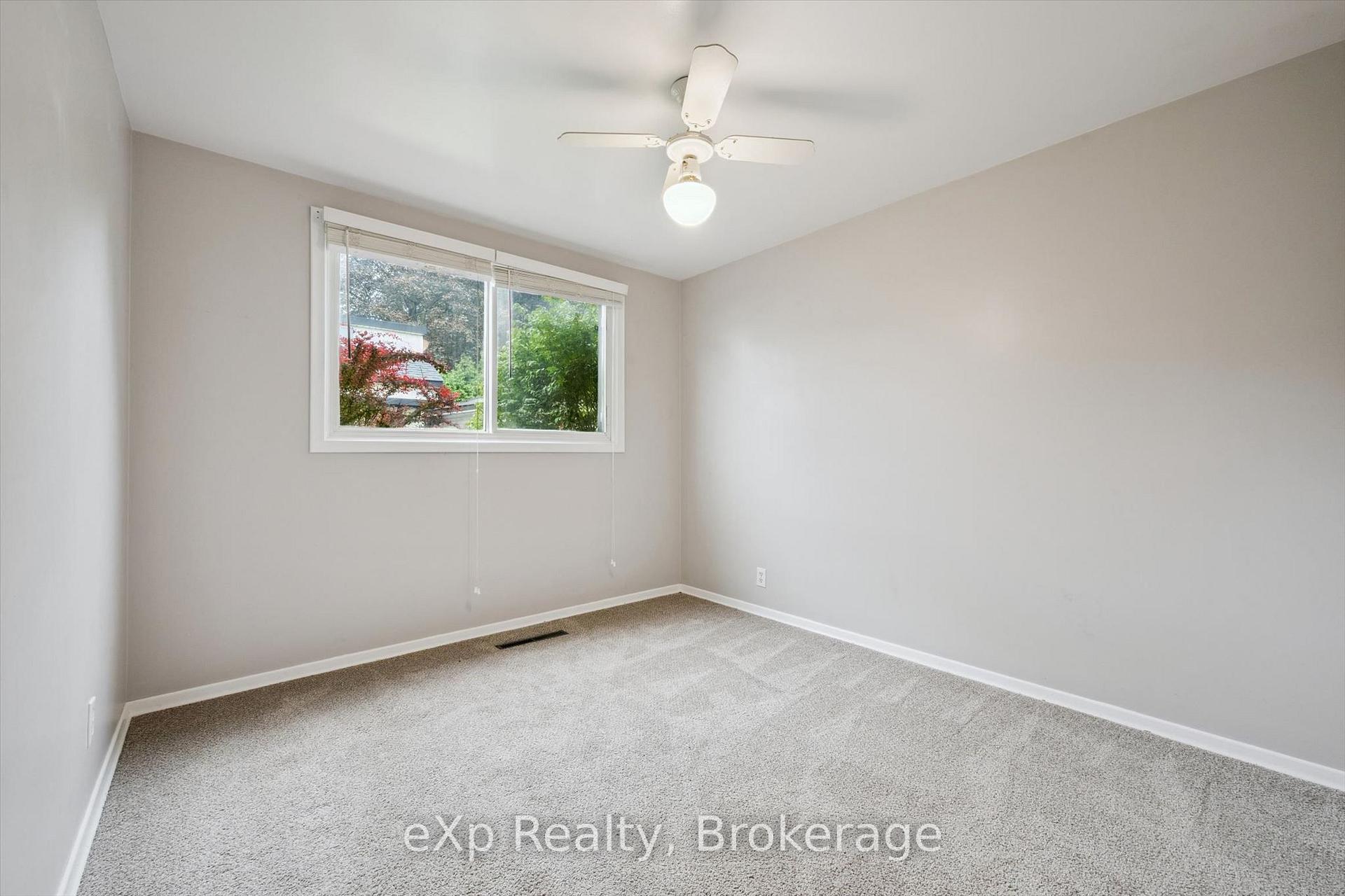 Photo 31 of 130 Speedvale Avenue W, Guelph, Exhibition Park — HOMEH