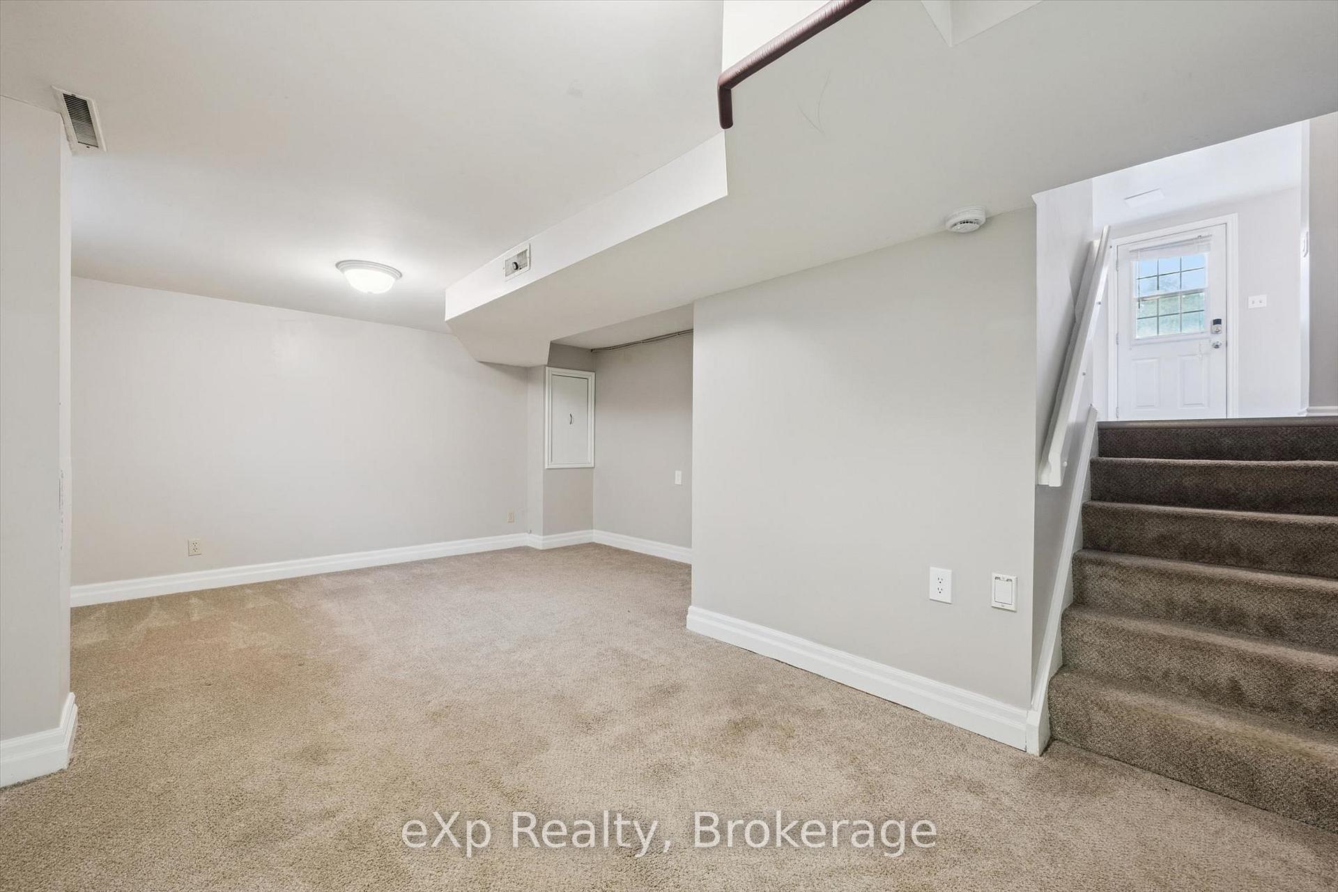 Photo 33 of 130 Speedvale Avenue W, Guelph, Exhibition Park — HOMEH