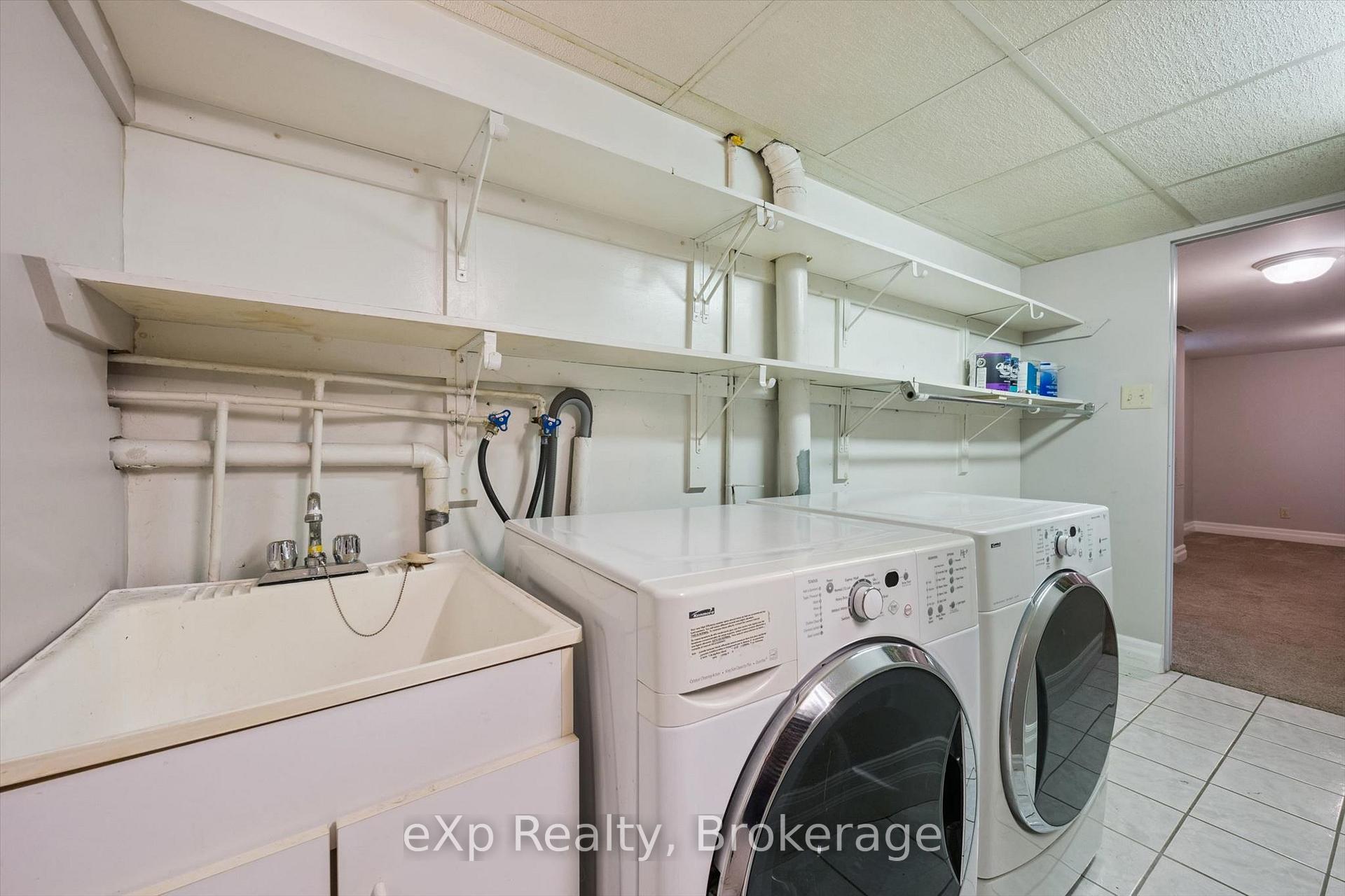 Photo 37 of 130 Speedvale Avenue W, Guelph, Exhibition Park — HOMEH