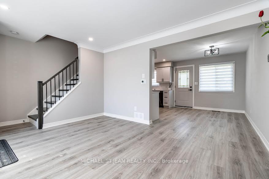 Photo 5 of Unit B, 261B Scott Street, St. Catharines, Vine/Linwell — HOMEH