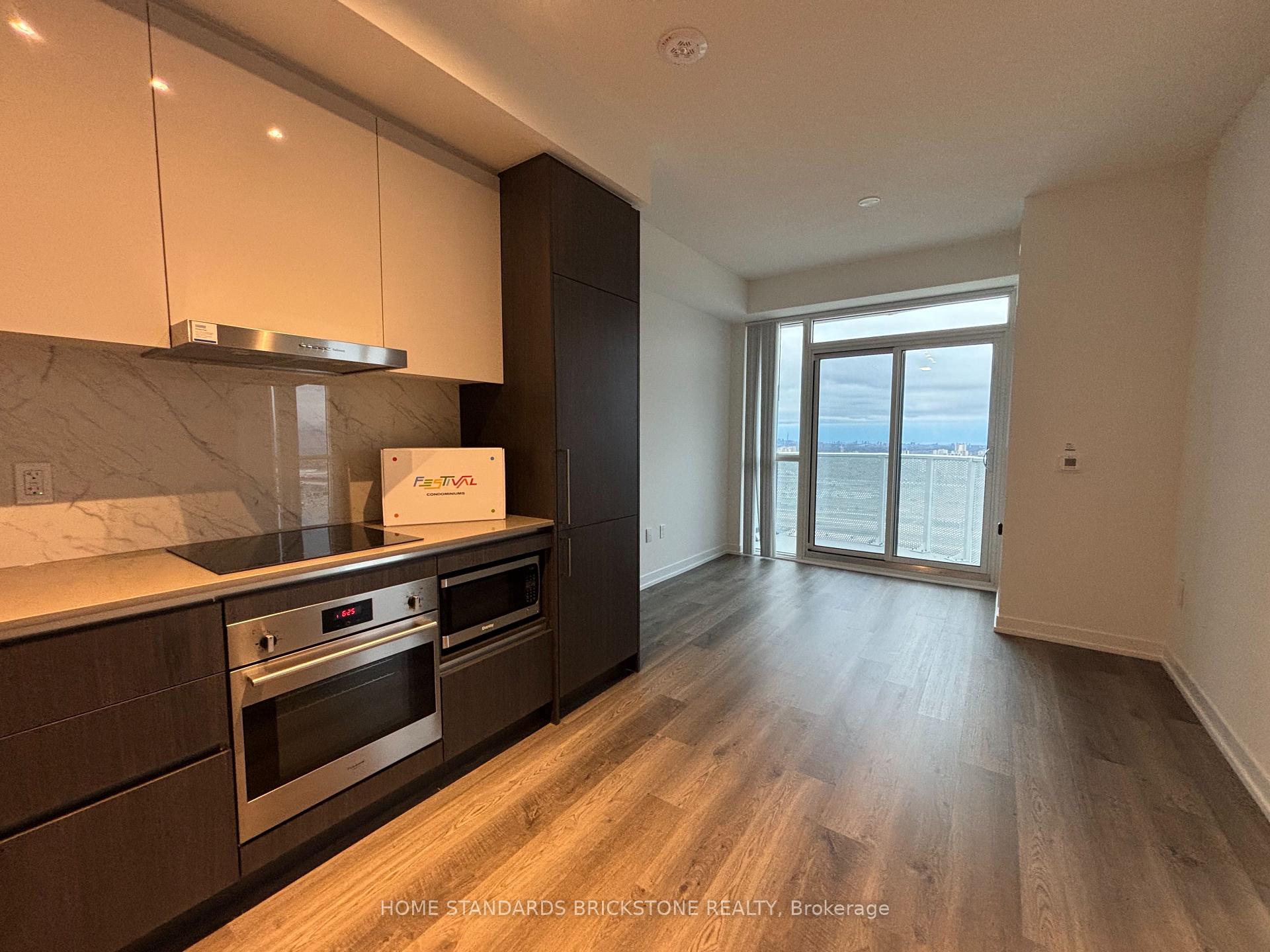 Photo 2 of Unit 4506, 195 Commerce Street, Vaughan, Vaughan Corporate Centre — HOMEH
