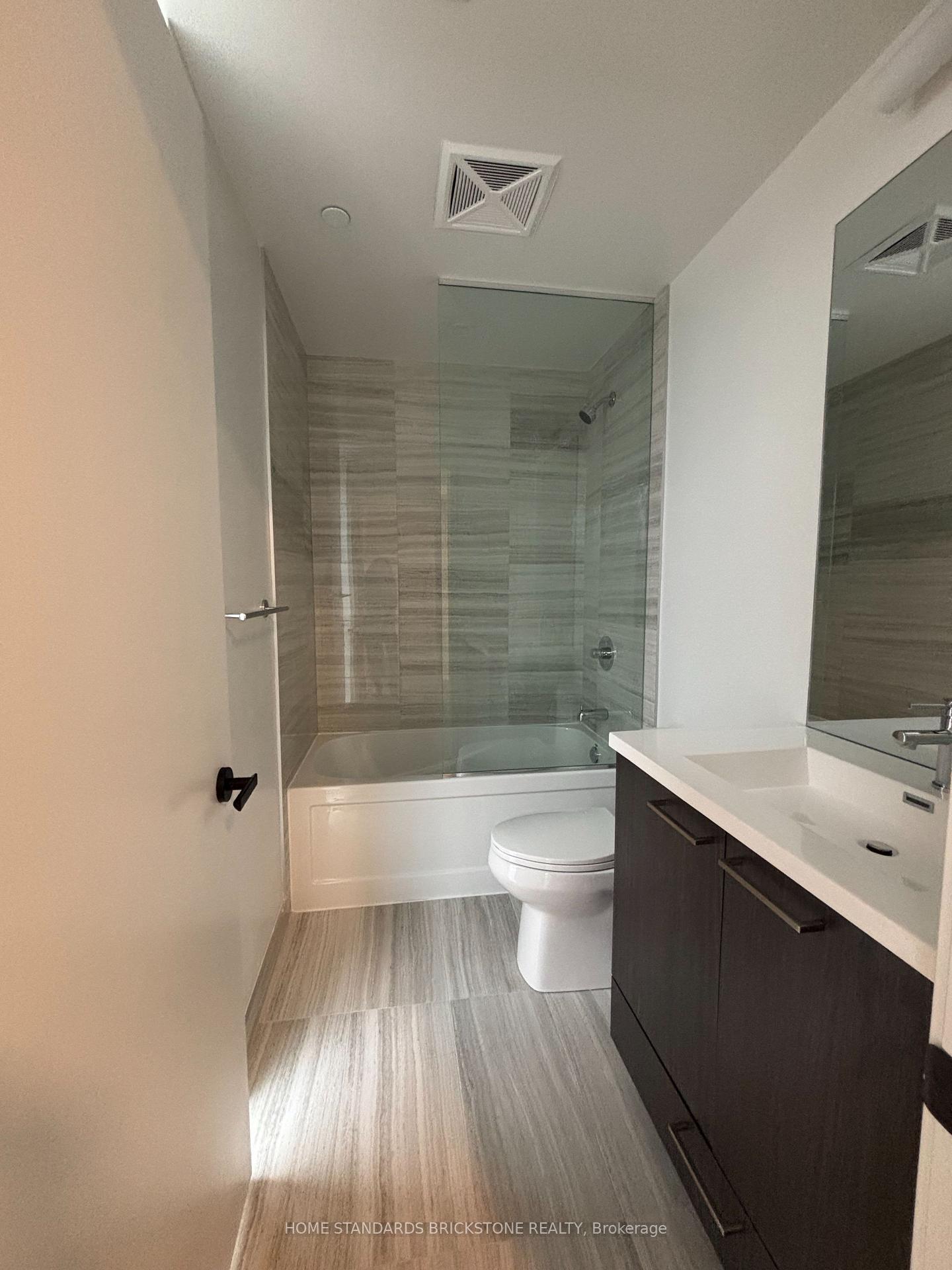 Photo 11 of Unit 4506, 195 Commerce Street, Vaughan, Vaughan Corporate Centre — HOMEH