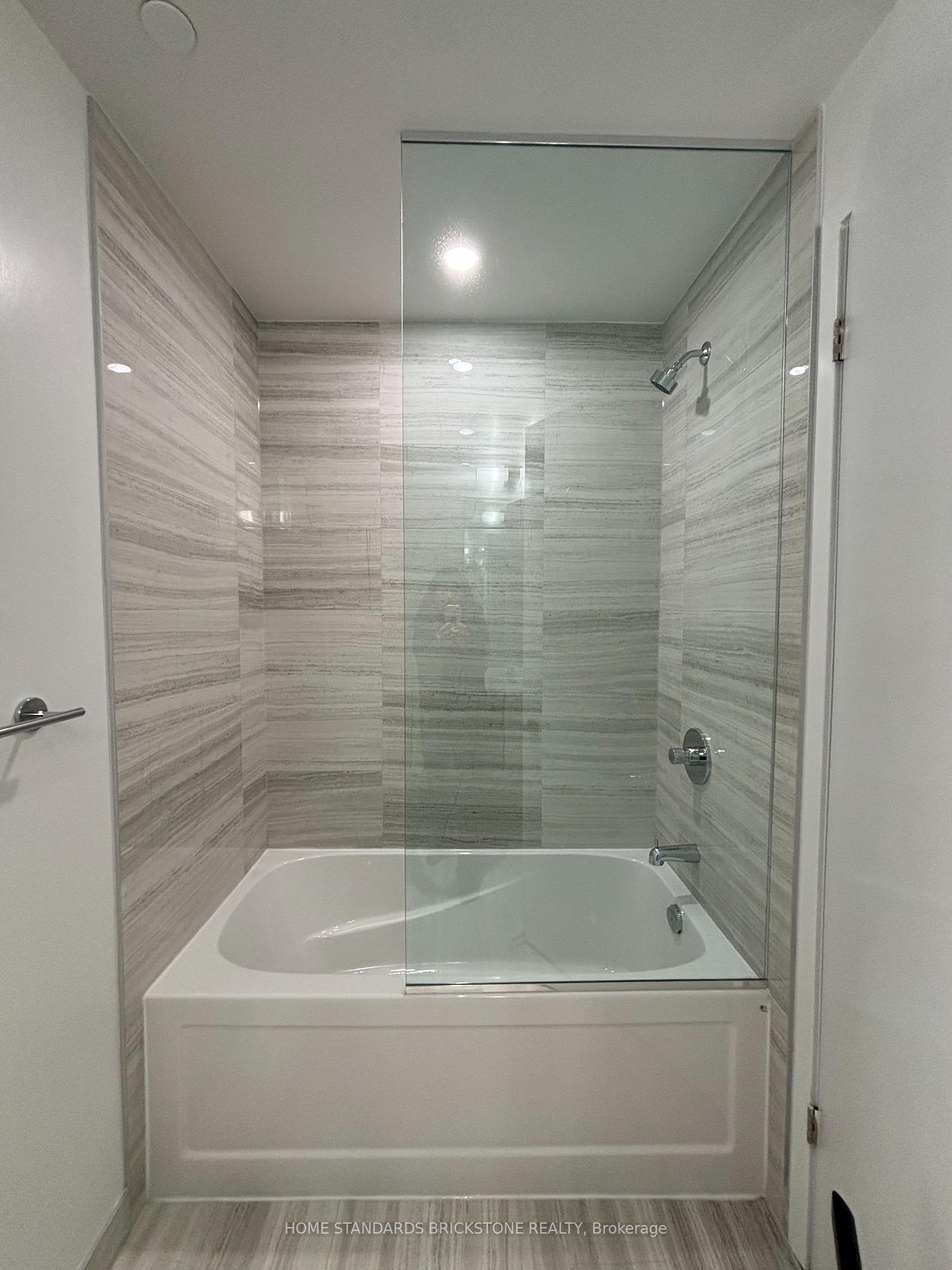 Photo 13 of Unit 4506, 195 Commerce Street, Vaughan, Vaughan Corporate Centre — HOMEH