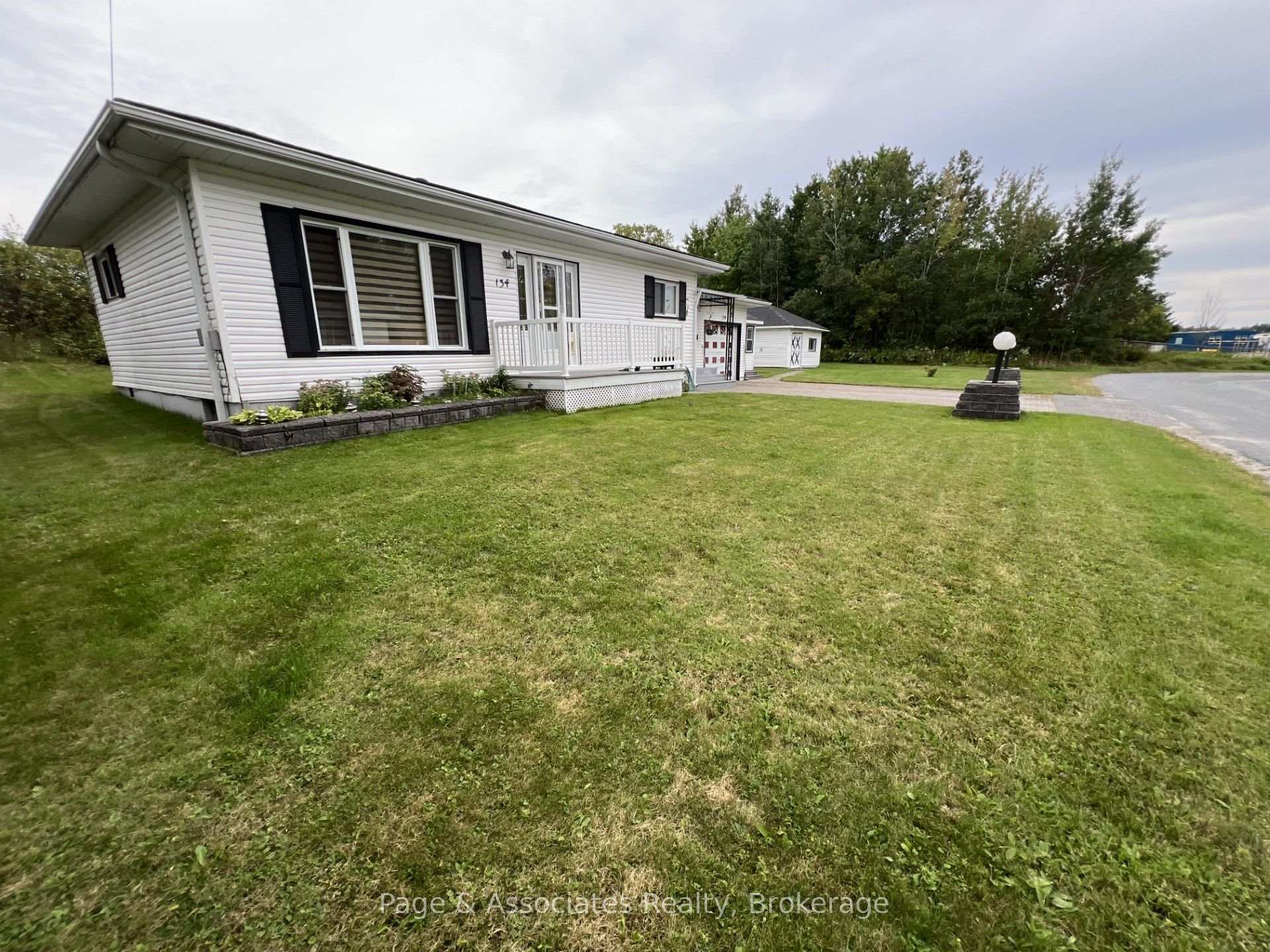 Photo 7 of 134 Dufferin Street, West Nipissing, Sturgeon Falls — HOMEH