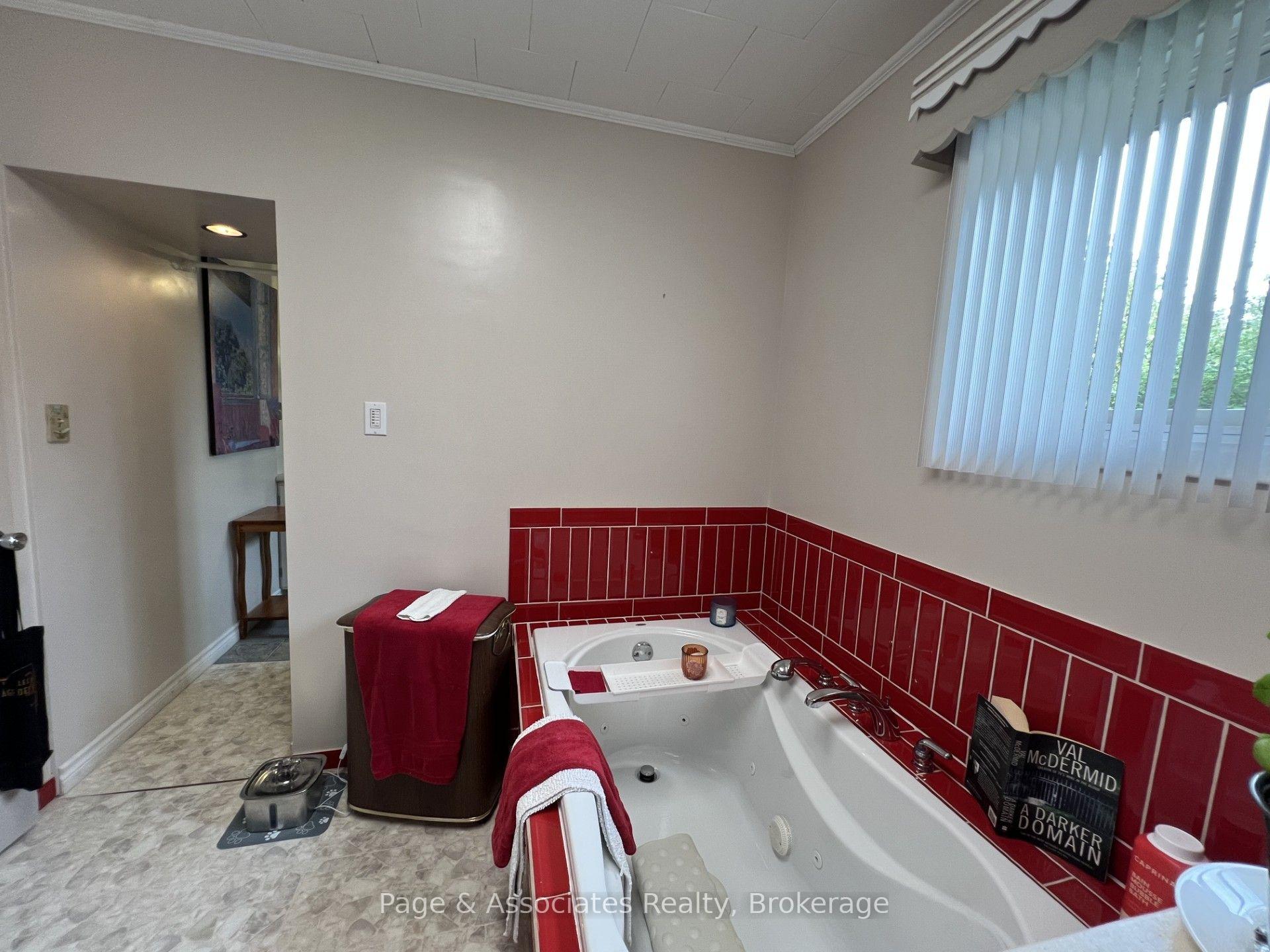 Photo 34 of 134 Dufferin Street, West Nipissing, Sturgeon Falls — HOMEH
