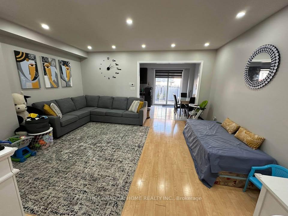 Photo 3 of 303 Robert Parkinson Drive, Brampton, Northwest Brampton — HOMEH