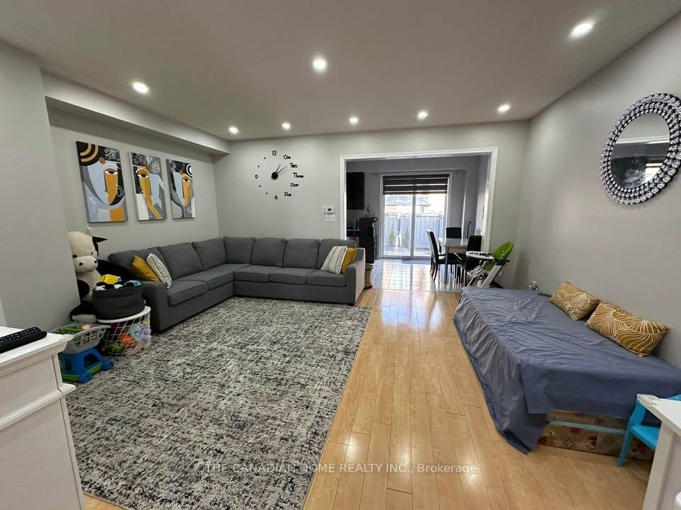 Photo 4 of 303 Robert Parkinson Drive, Brampton, Northwest Brampton — HOMEH