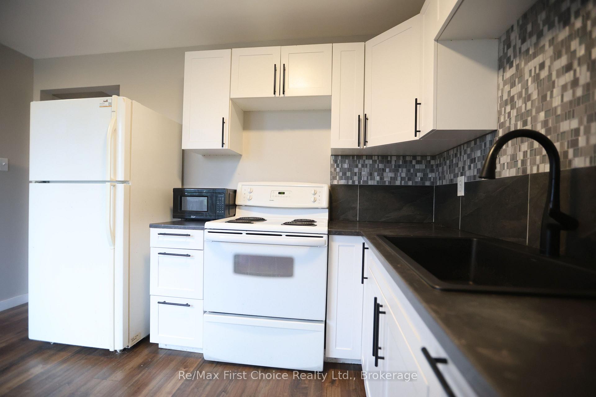 Photo 7 of 569 McGill Crescent, Thunder Bay, Northwood Park — HOMEH