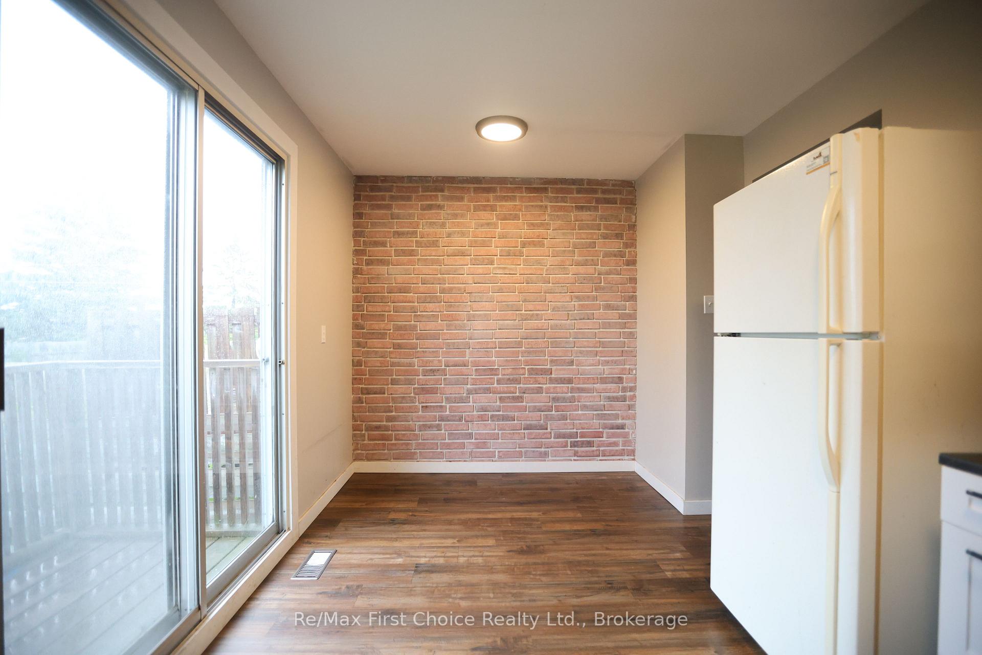 Photo 8 of 569 McGill Crescent, Thunder Bay, Northwood Park — HOMEH