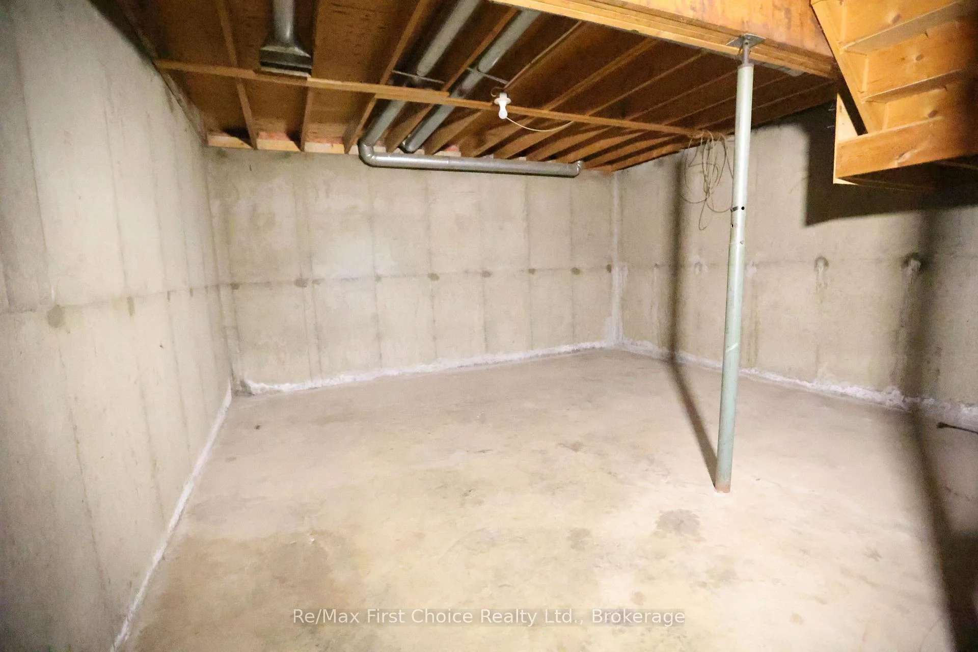 Photo 20 of 569 McGill Crescent, Thunder Bay, Northwood Park — HOMEH