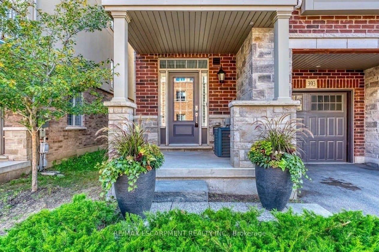 Photo 4 of 393 Grantham Common, Oakville, Joshua Meadows — HOMEH