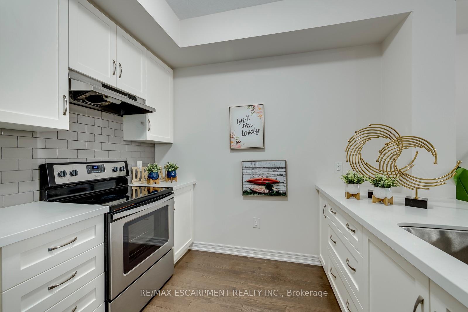 Photo 15 of 393 Grantham Common, Oakville, Joshua Meadows — HOMEH