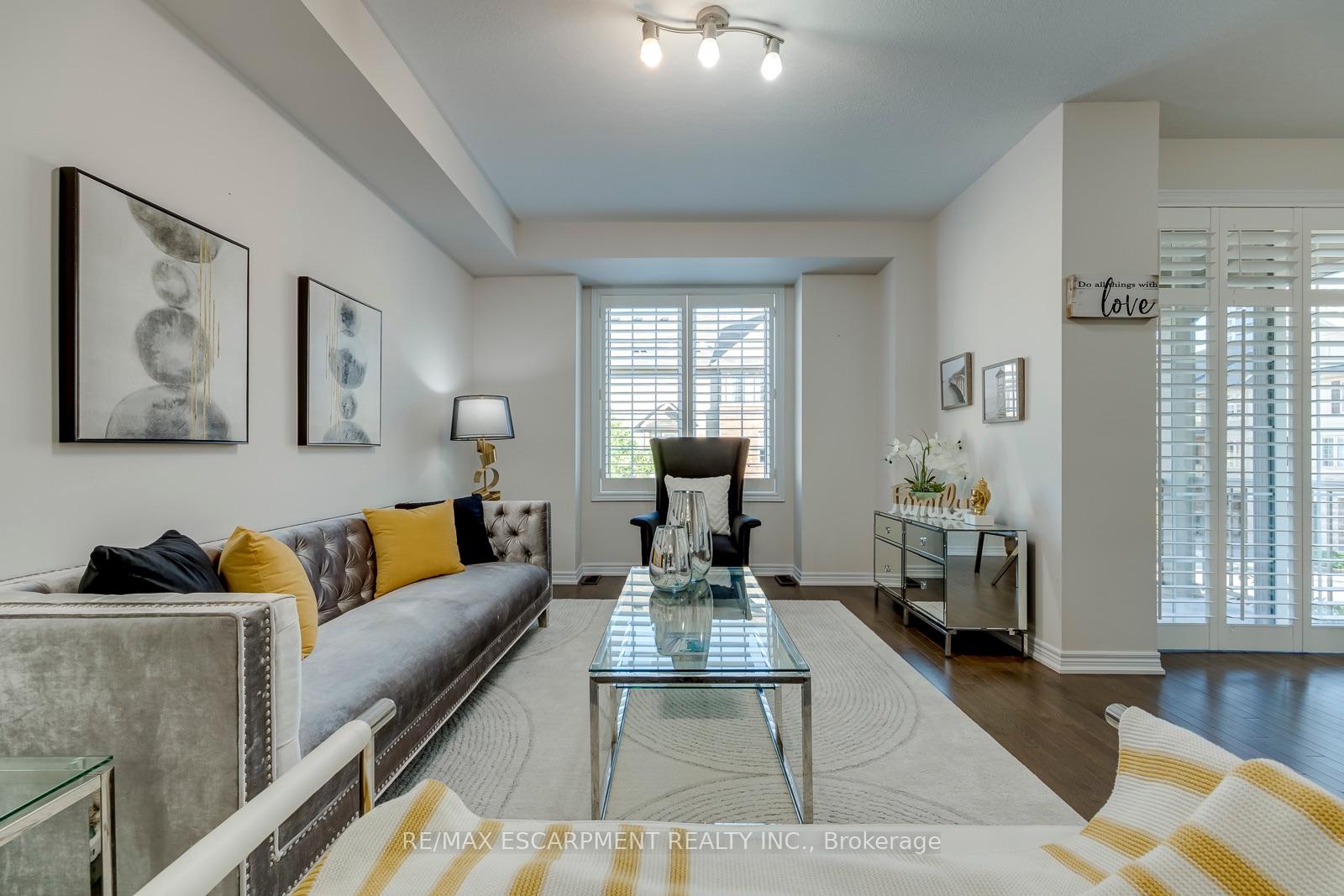 Photo 19 of 393 Grantham Common, Oakville, Joshua Meadows — HOMEH