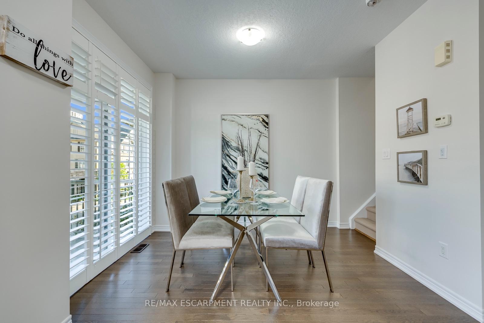 Photo 24 of 393 Grantham Common, Oakville, Joshua Meadows — HOMEH