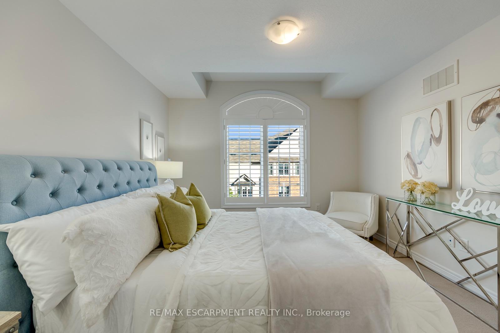 Photo 33 of 393 Grantham Common, Oakville, Joshua Meadows — HOMEH