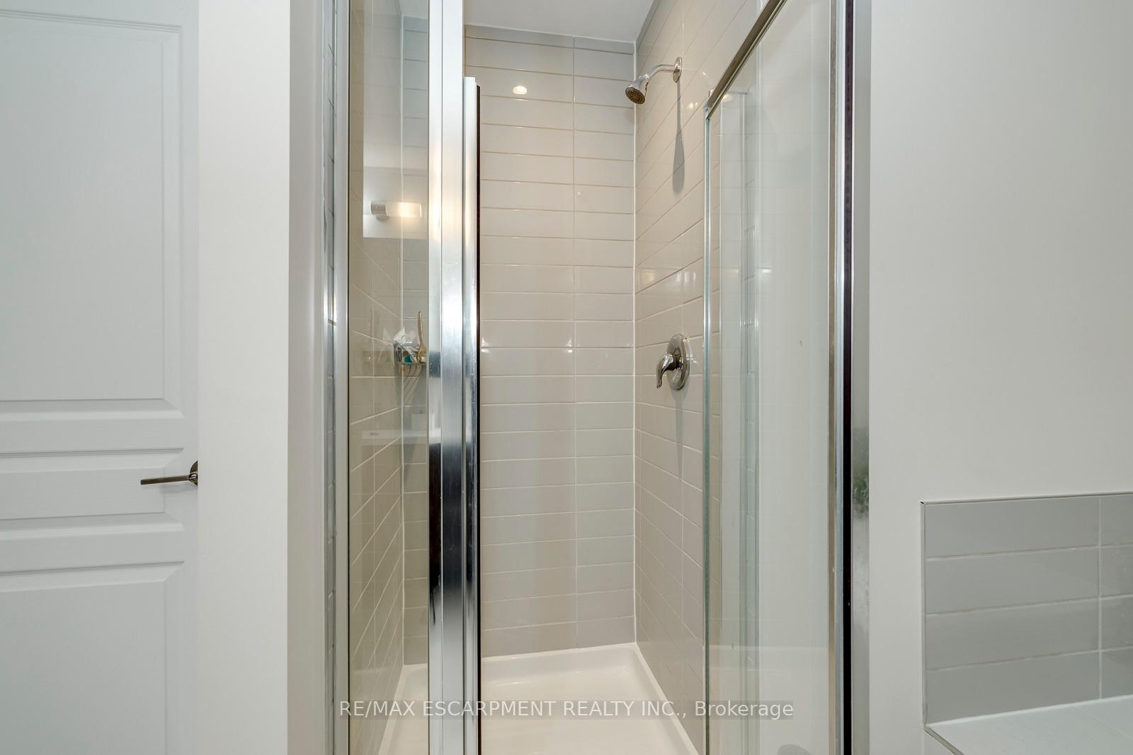 Photo 42 of 393 Grantham Common, Oakville, Joshua Meadows — HOMEH